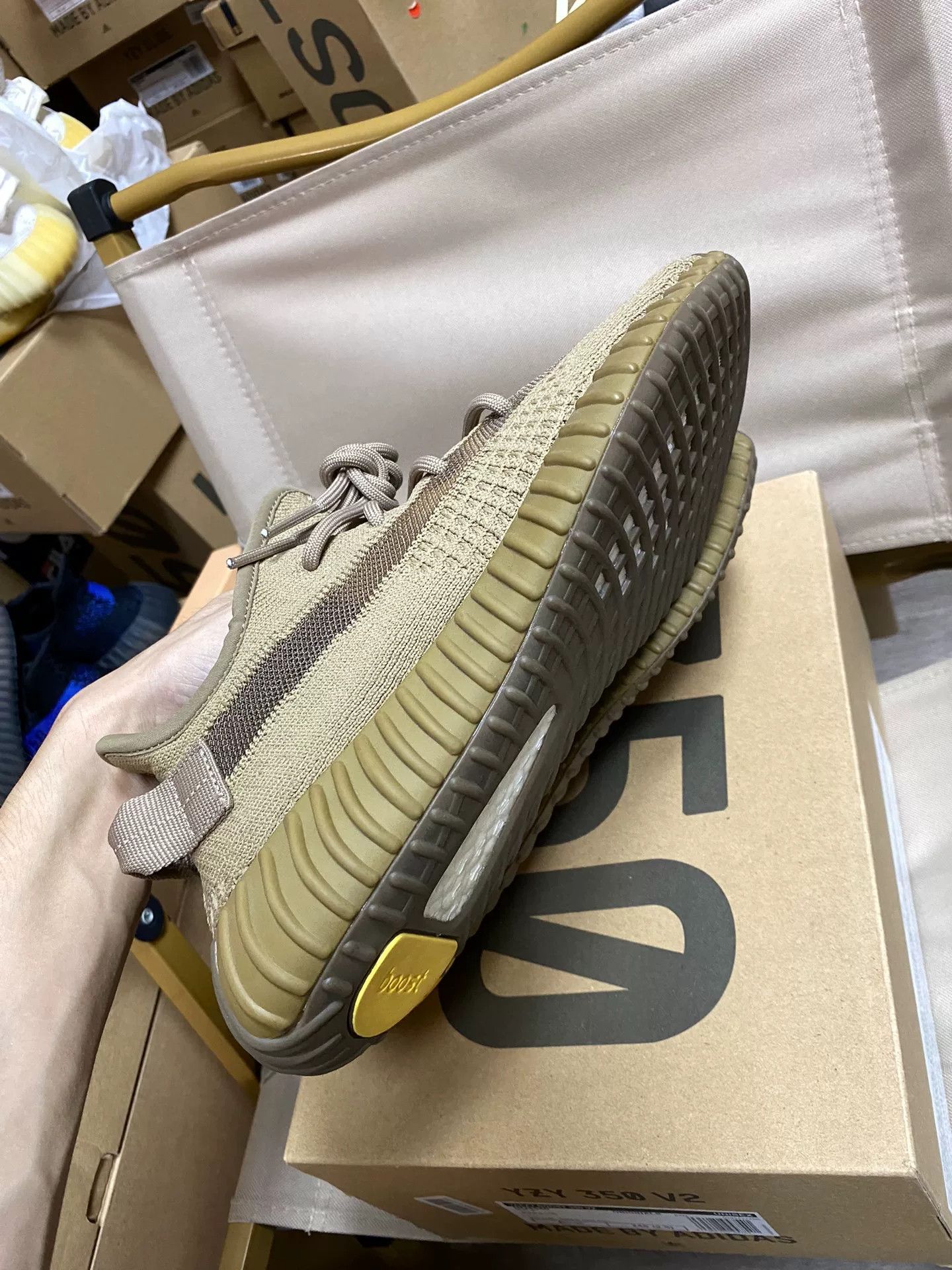 Yeezy Yeezy Brown Lowtop Sneakers 42 Men Size US 9 / EU 42 - 3 Thumbnail