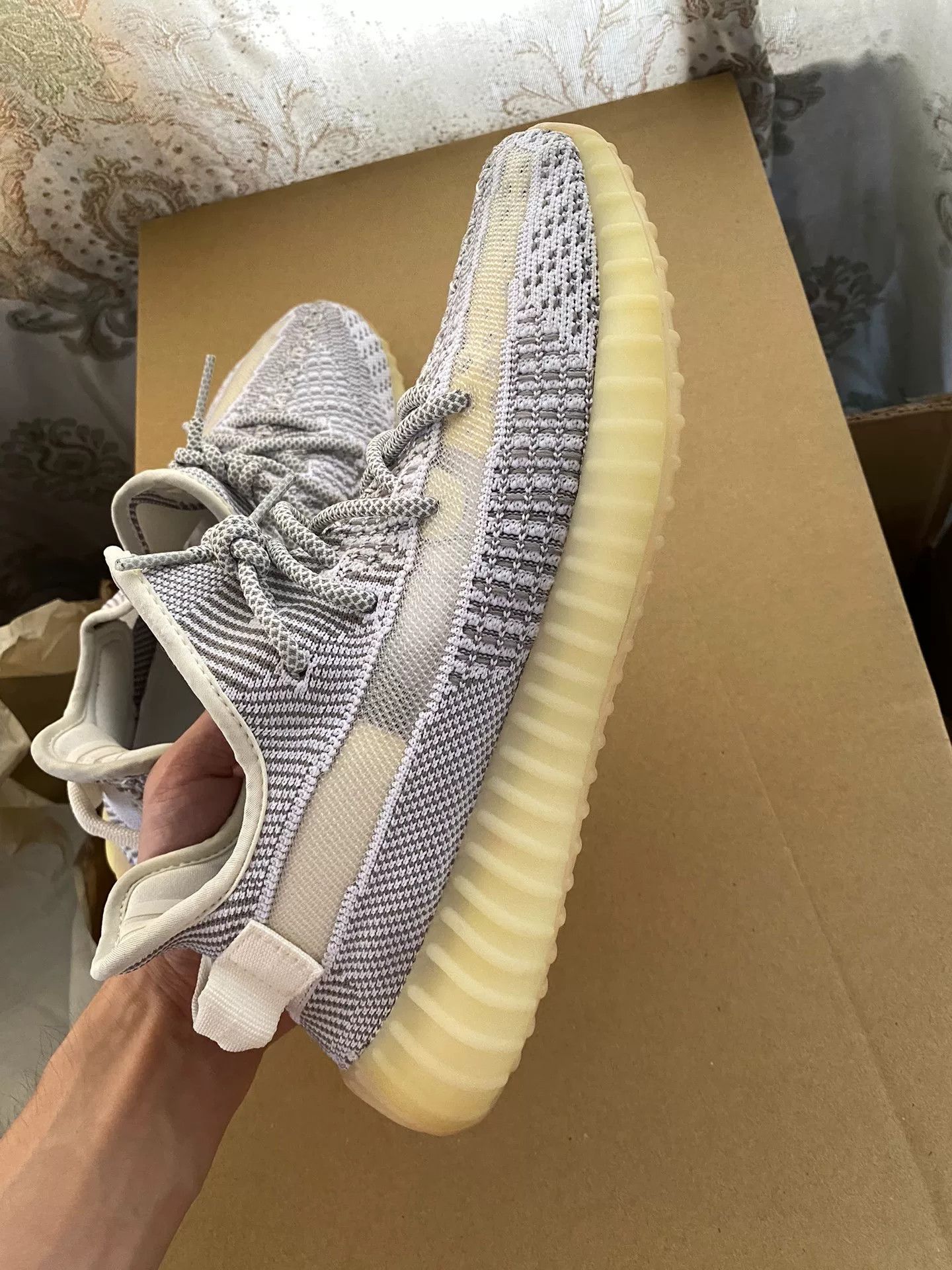 Adidas Adidas YEEZY350 White Lowtop Sneakers 9 Men Size US 9 / EU 42 - 7 Thumbnail
