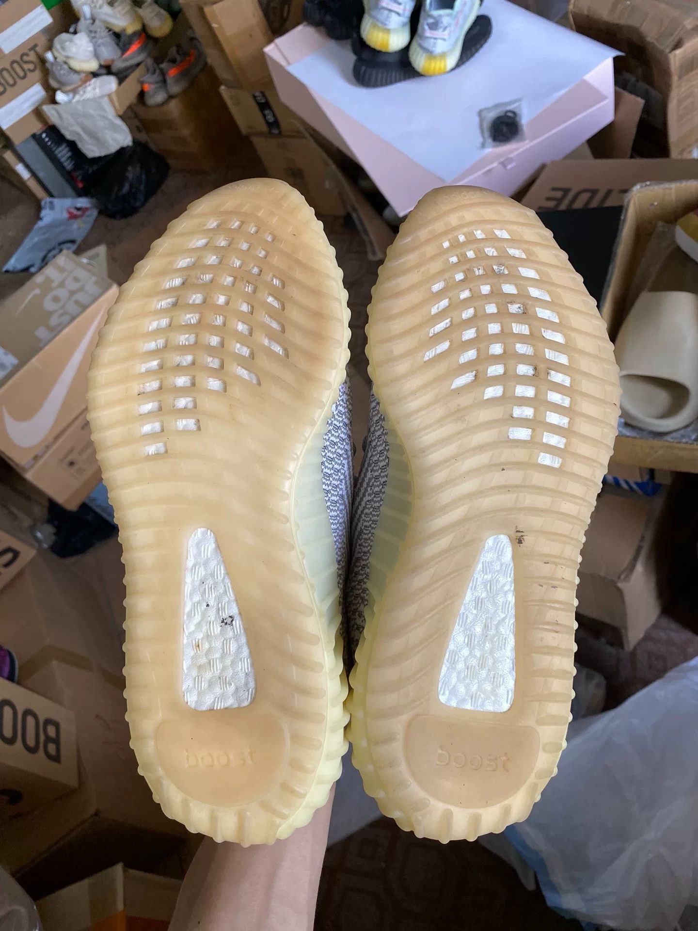 Adidas Adidas YEEZY350 White Lowtop Sneakers 9 Men Size US 9 / EU 42 - 6 Thumbnail