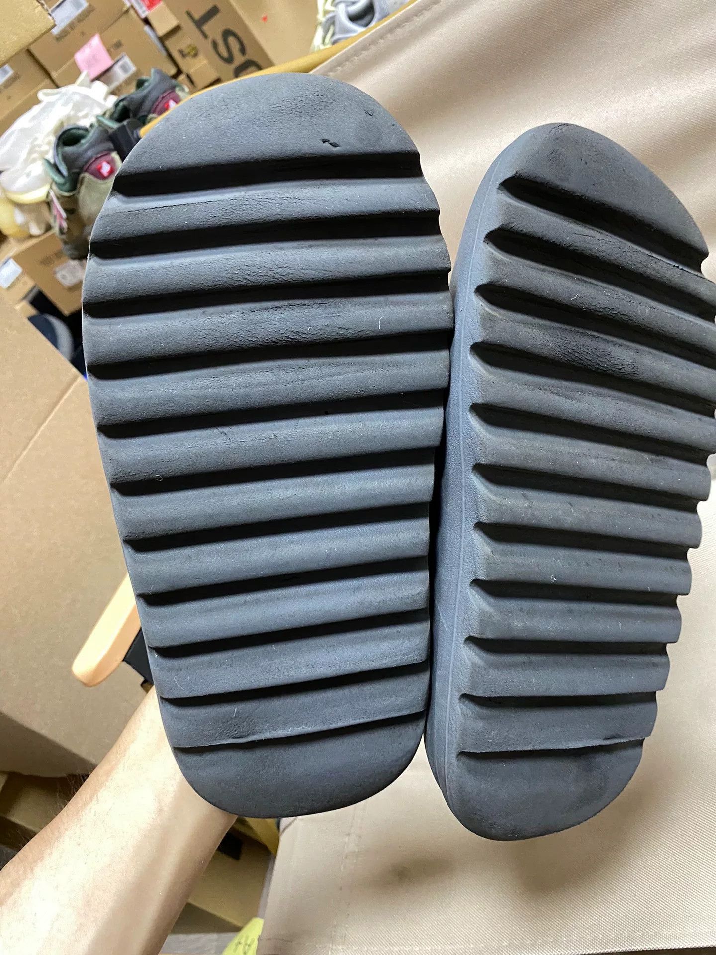 Yeezy Yeezy Gray Lowtop Sneakers 39 Men Size US 6.5 / EU 39-40 - 8 Thumbnail