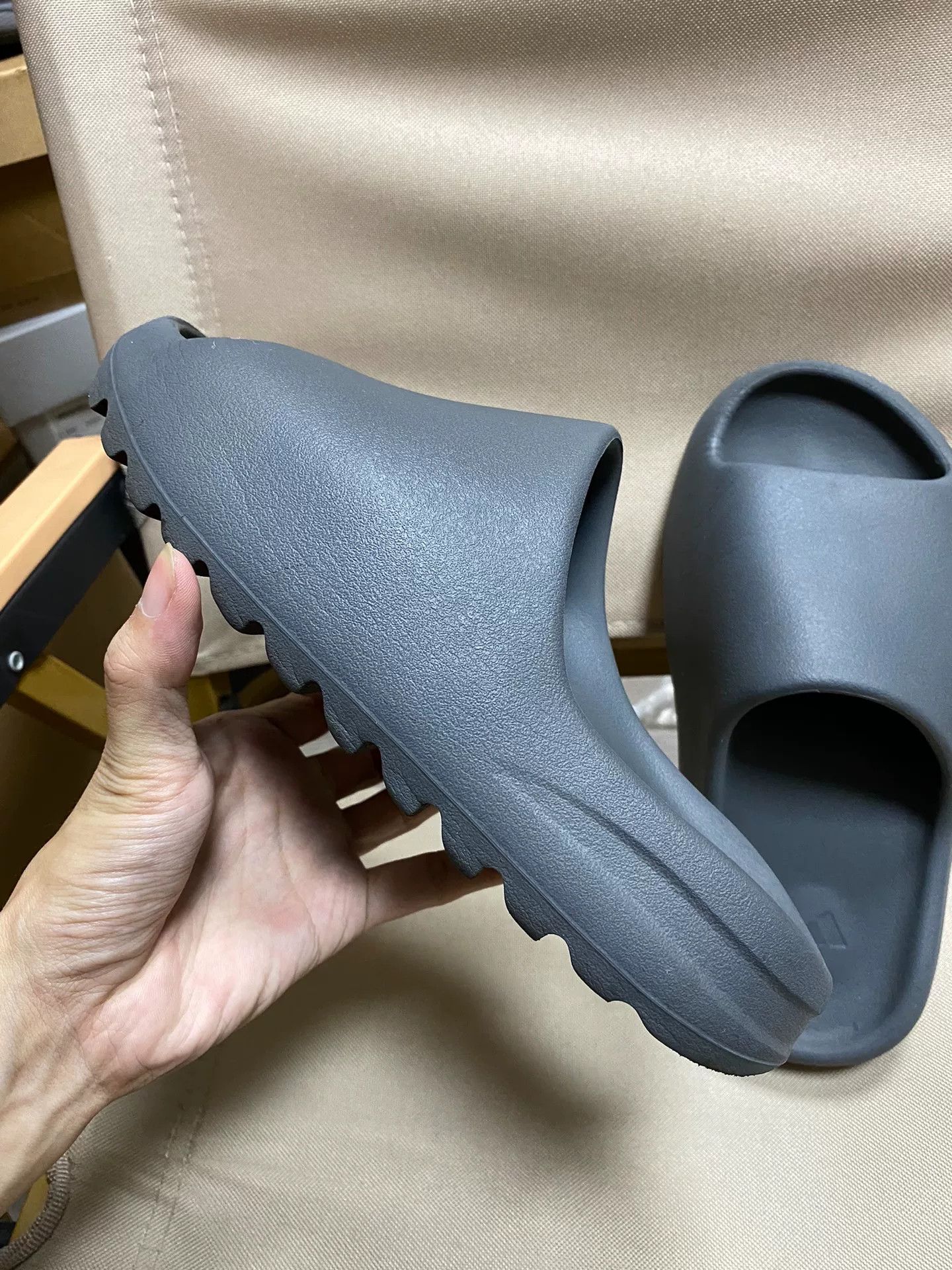 Yeezy Yeezy Gray Lowtop Sneakers 39 Men Size US 6.5 / EU 39-40 - 4 Thumbnail