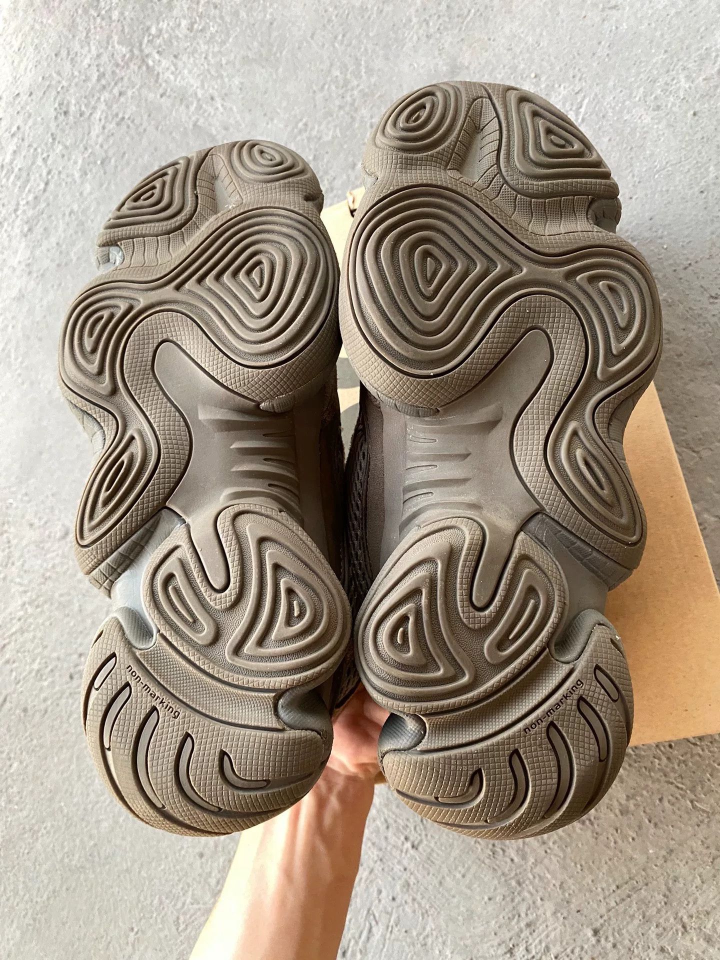 Adidas Adidas YEEZY500 Brown Lowtop Sneakers 42 Men Size US 9 / EU 42 - 3 Thumbnail