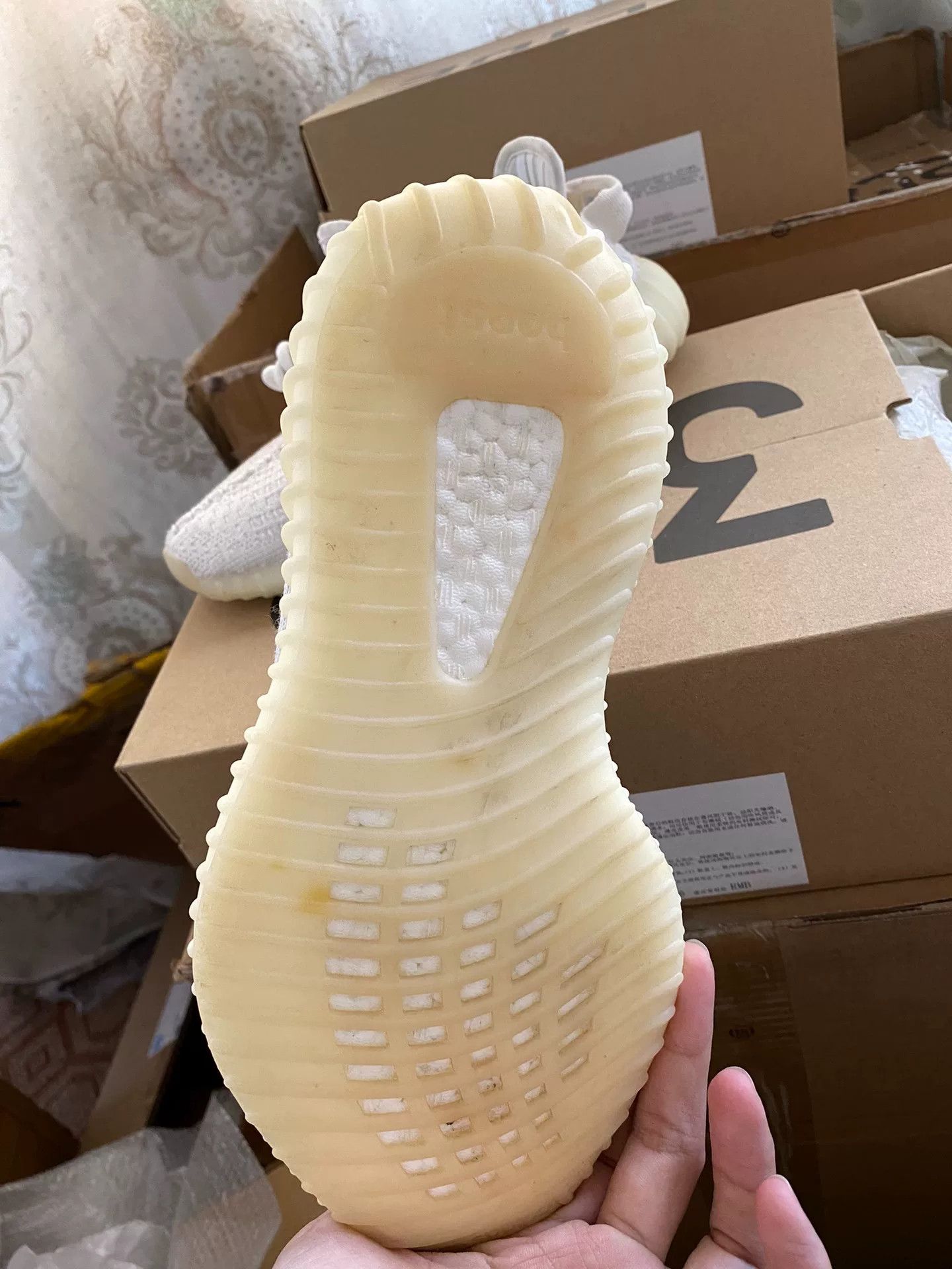 Adidas Adidas YEEZY350 White Lowtop Sneakers 35 Men Size US 5 / EU 37 - 6 Thumbnail