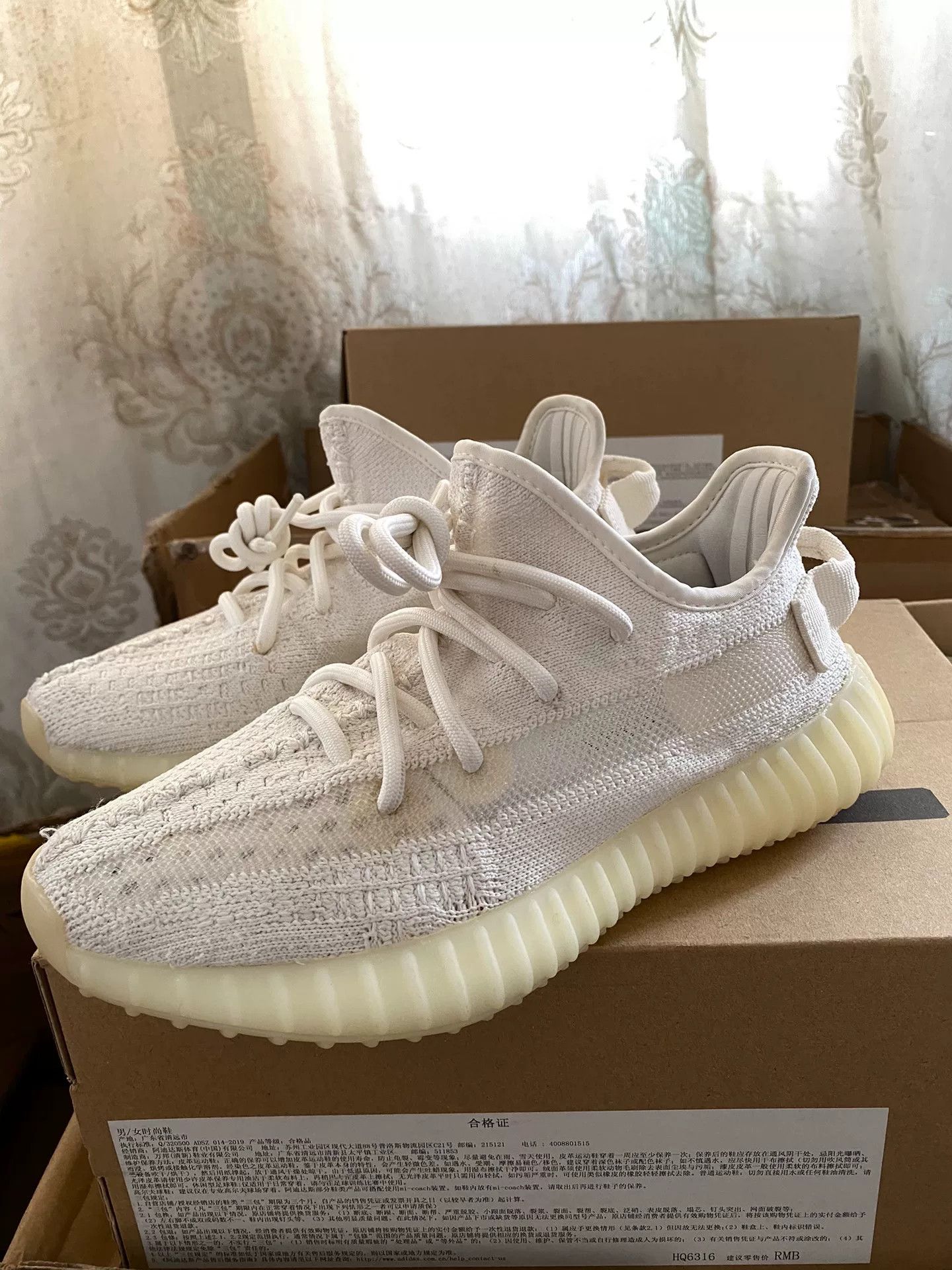 Adidas Adidas YEEZY350 White Lowtop Sneakers 35 Men Size US 5 / EU 37 - 3 Thumbnail