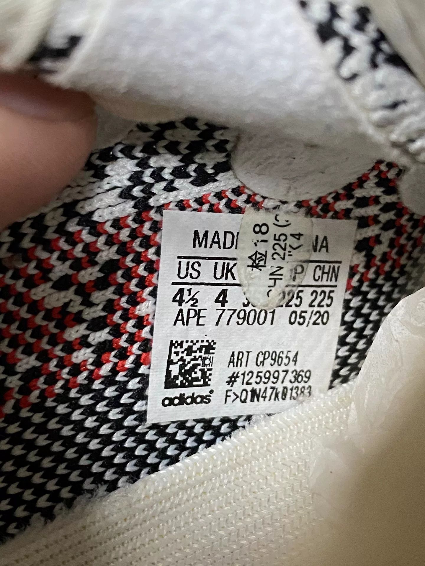 Adidas Adidas YEEZY350 White Lowtop Sneakers 36 Men Size US 5 / EU 37 - 6 Thumbnail