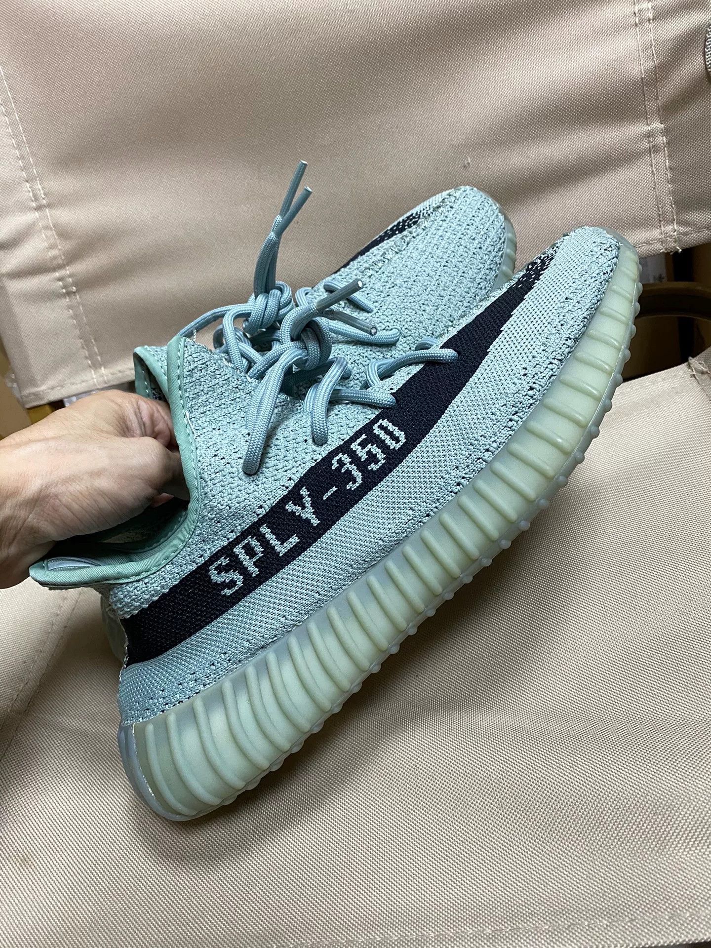 Adidas Adidas YEEZY350 Green Lowtop Sneakers 43 Men Size US 10 / EU 43 - 8 Thumbnail