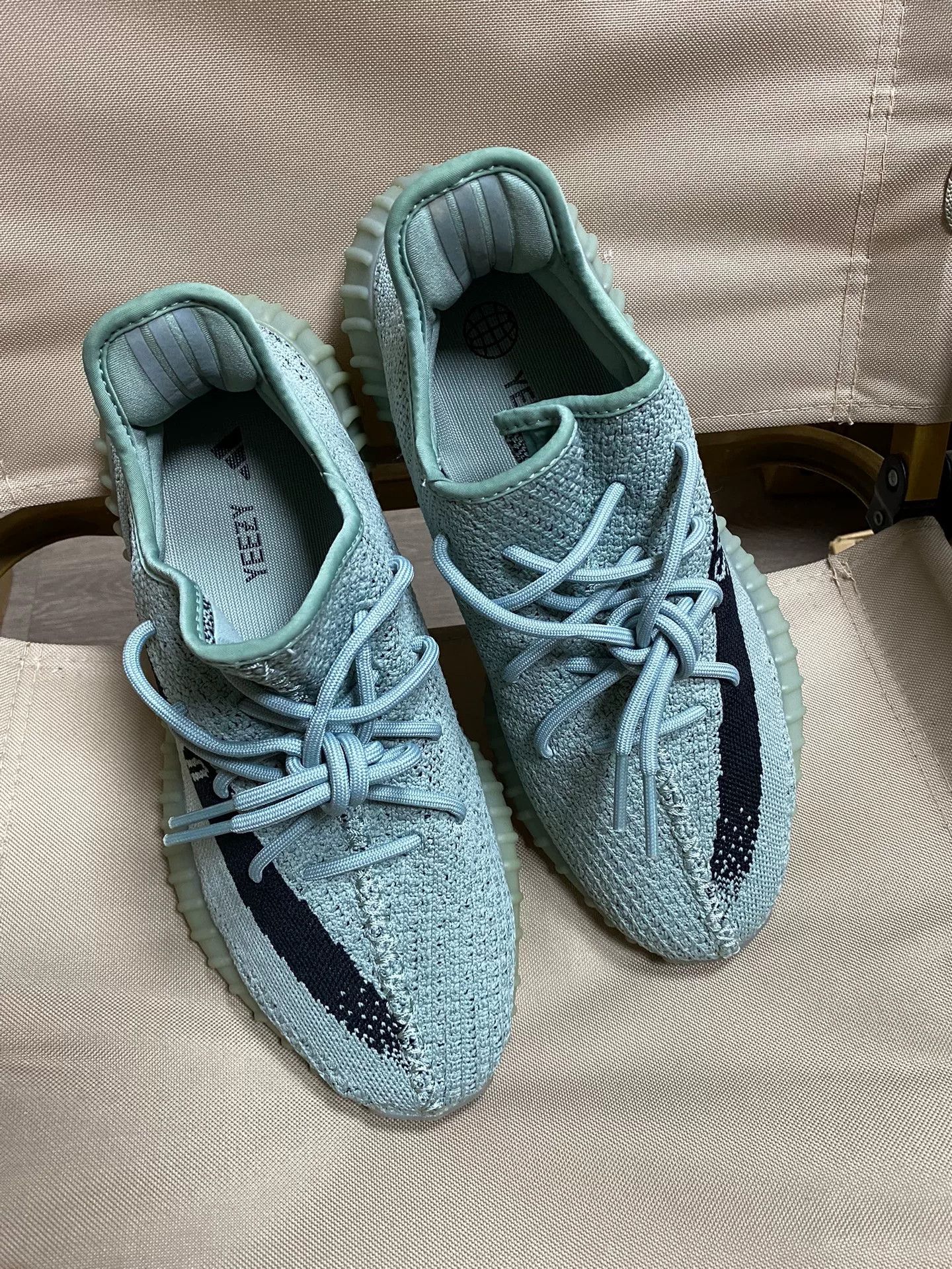 Adidas Adidas YEEZY350 Green Lowtop Sneakers 43 Men Size US 10 / EU 43 - 6 Thumbnail