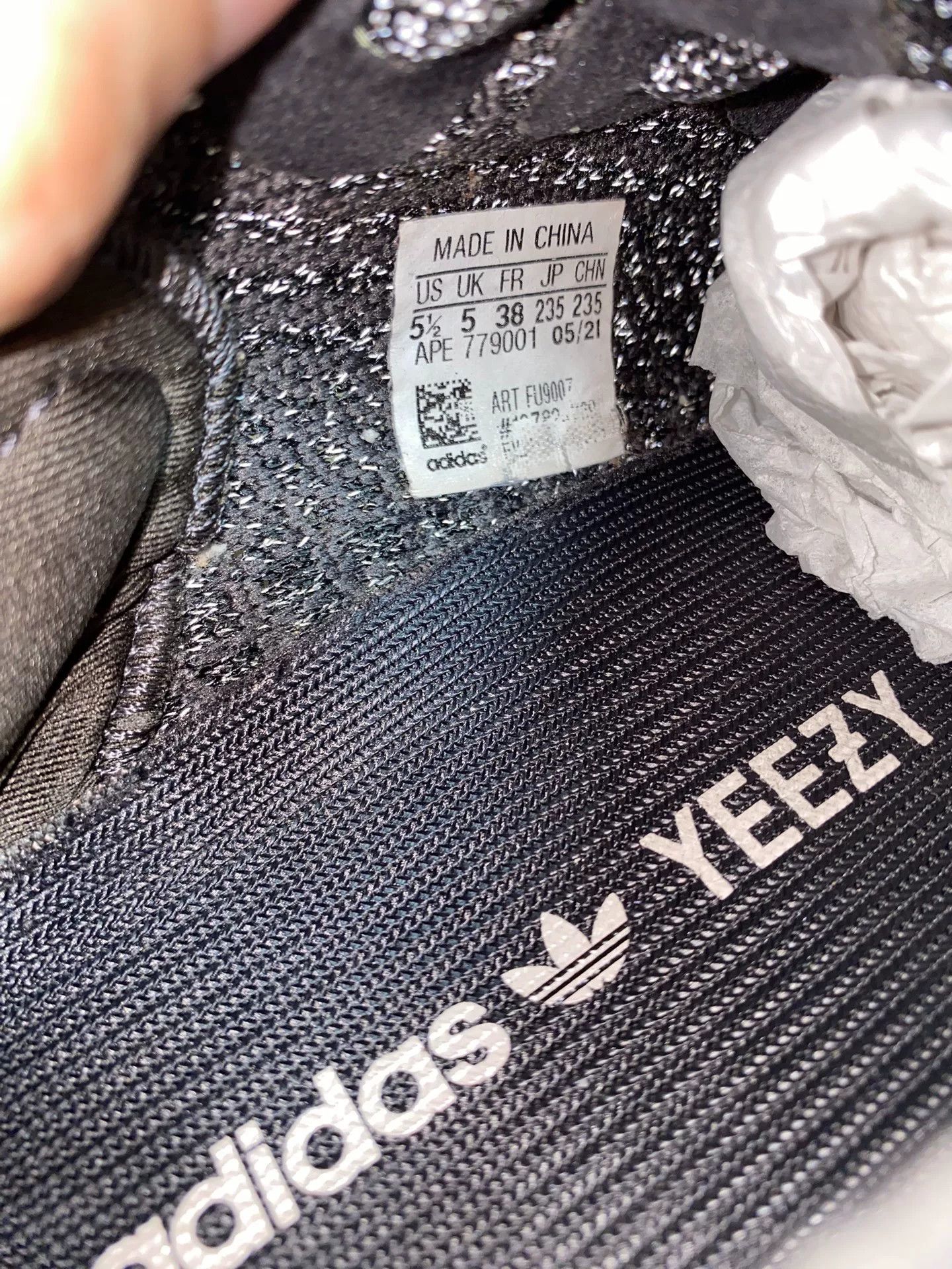 Yeezy Yeezy Black Lowtop Sneakers 38 Men Size US 6 / EU 39 - 5 Thumbnail