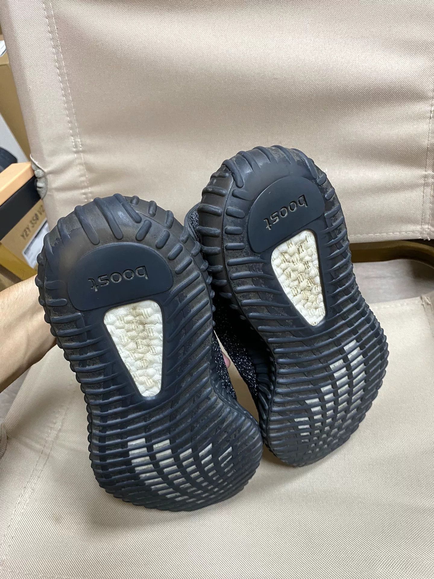 Yeezy Yeezy Black Lowtop Sneakers 38 Men Size US 6 / EU 39 - 7 Thumbnail