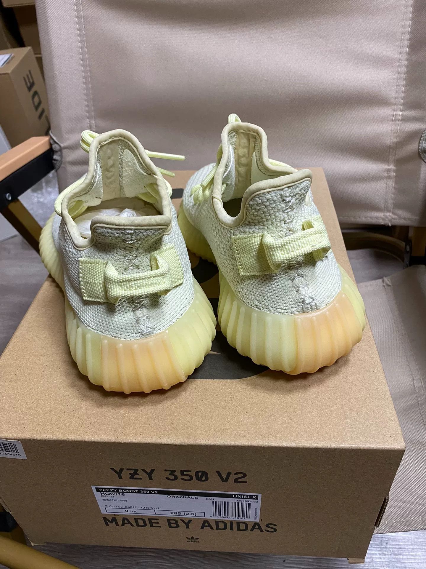 Yeezy Yeezy Yellow Lowtop Sneakers 36 Men Size US 5 / EU 37 - 7 Thumbnail
