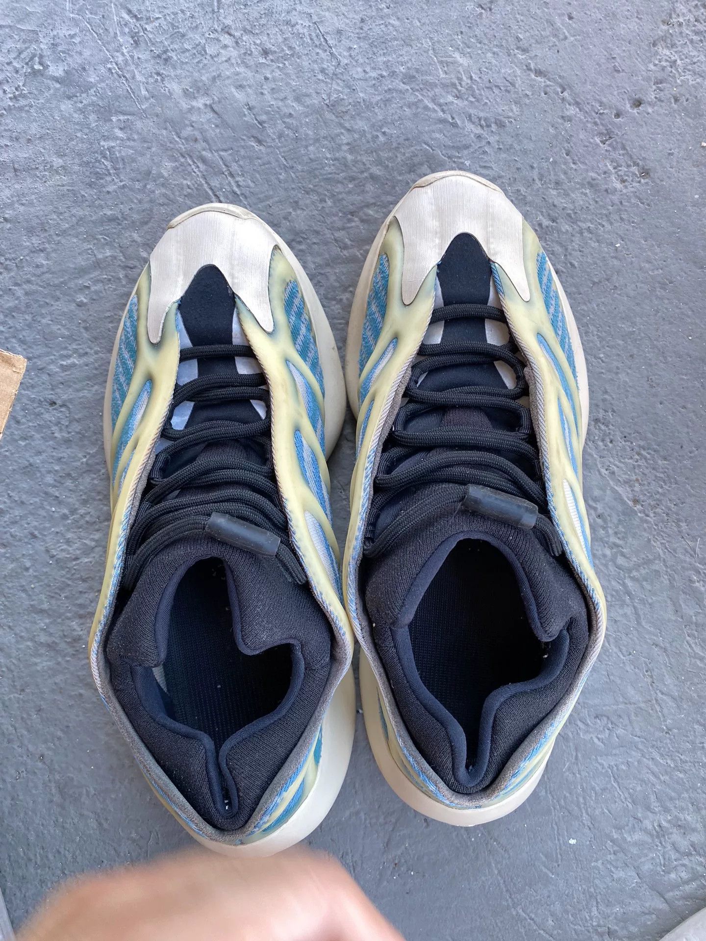 Adidas Adidas YEEZY700 Blue Lowtop Sneakers 42 Men Size US 9 / EU 42 - 6 Thumbnail