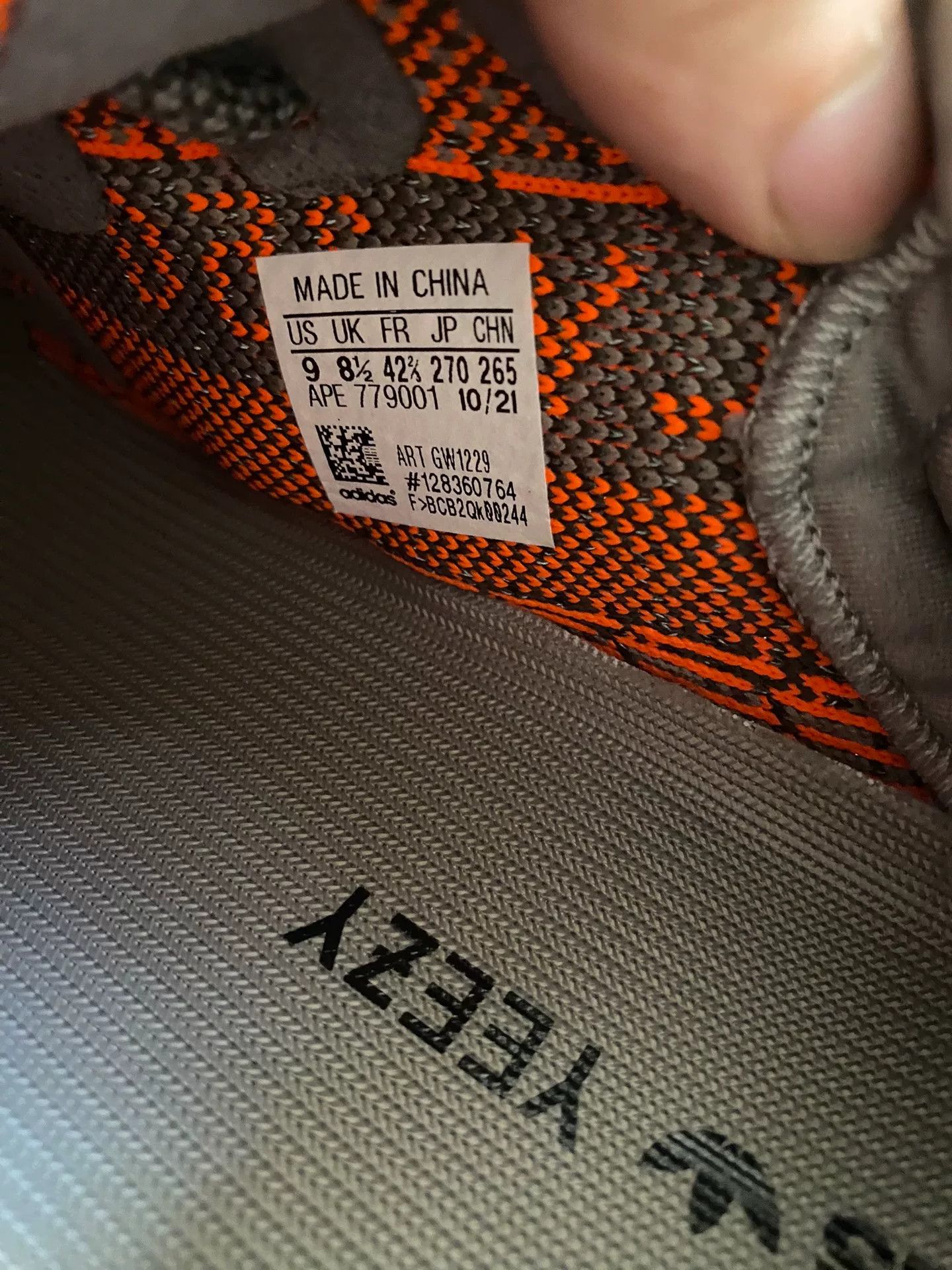 Adidas Adidas YEEZY350 Gray Lowtop Sneakers 42 Men Size US 9 / EU 42 - 7 Thumbnail