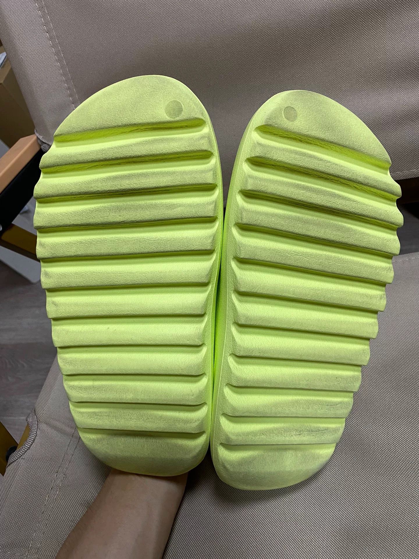 Yeezy Yeezy Glow Green Lowtop Sneakers 40 Men Size US 7.5 / EU 40-41 - 3 Thumbnail