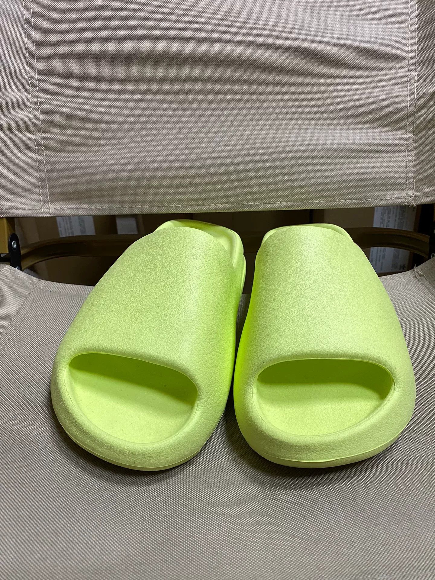 Yeezy Yeezy Glow Green Lowtop Sneakers 40 Men Size US 7.5 / EU 40-41 - 8 Thumbnail