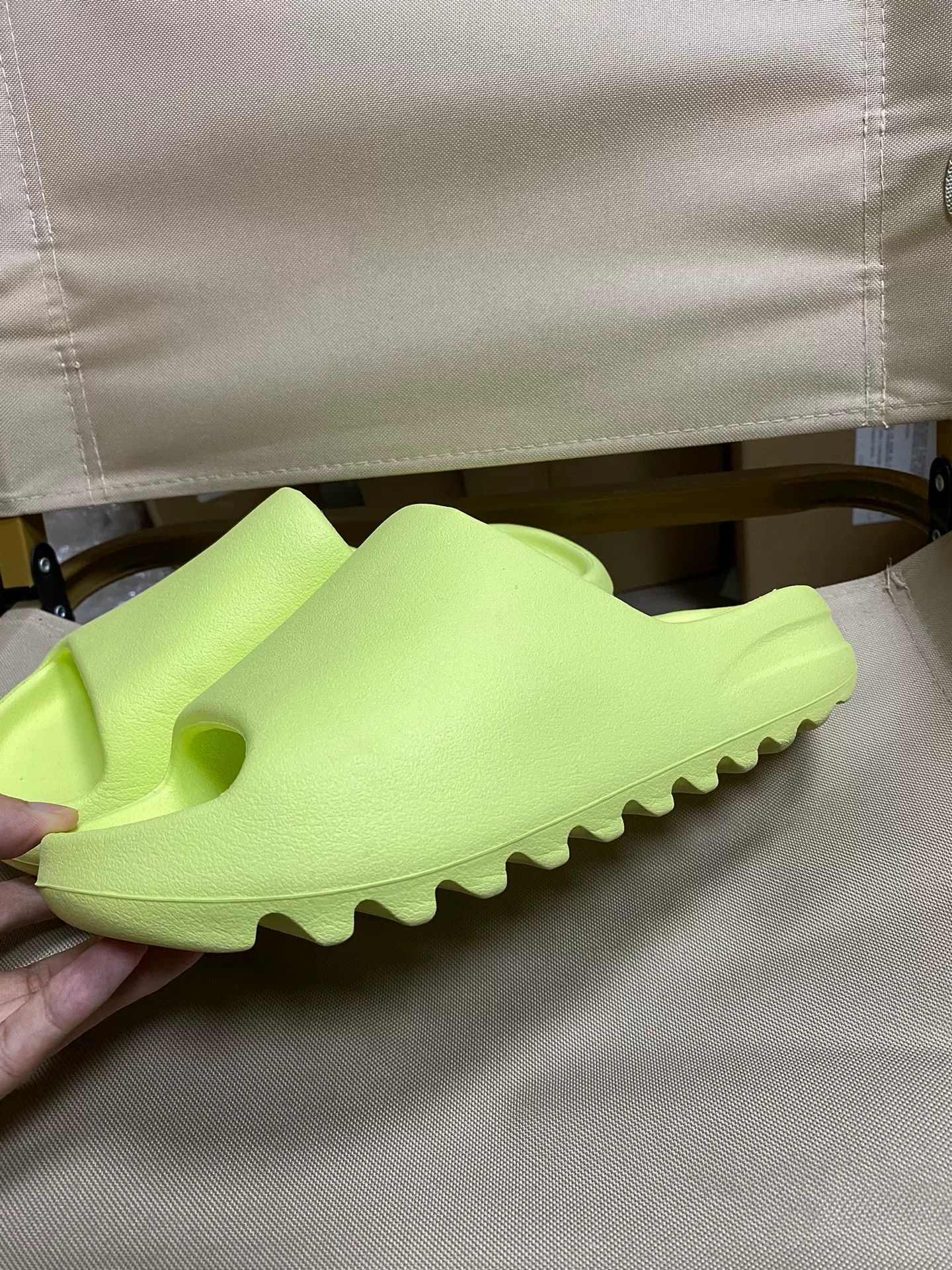 Yeezy Yeezy Glow Green Lowtop Sneakers 40 Men Size US 7.5 / EU 40-41 - 7 Thumbnail