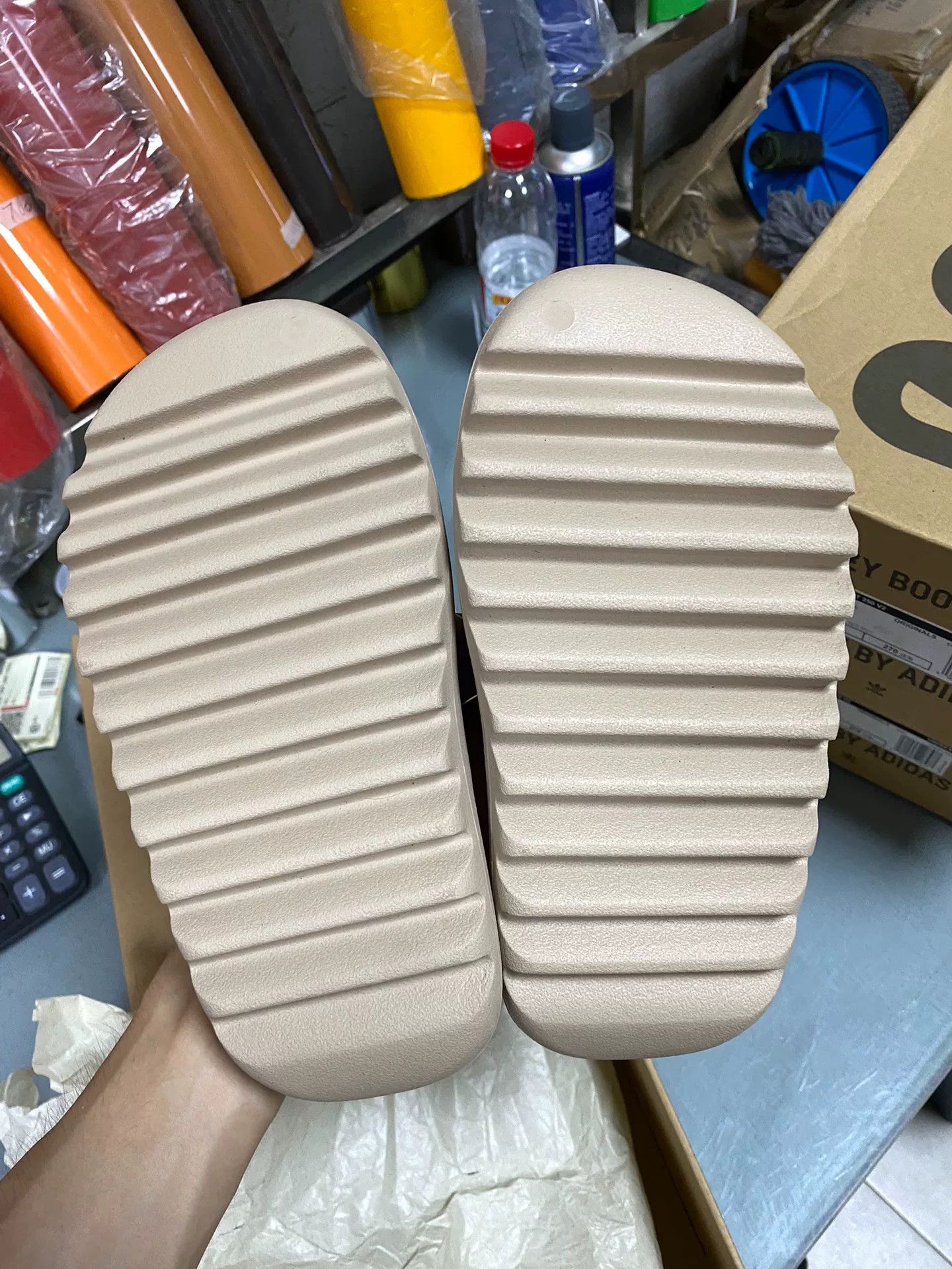 Yeezy Yeezy Brown Lowtop Sneakers 37 Men Size US 5 / EU 37 - 9 Thumbnail