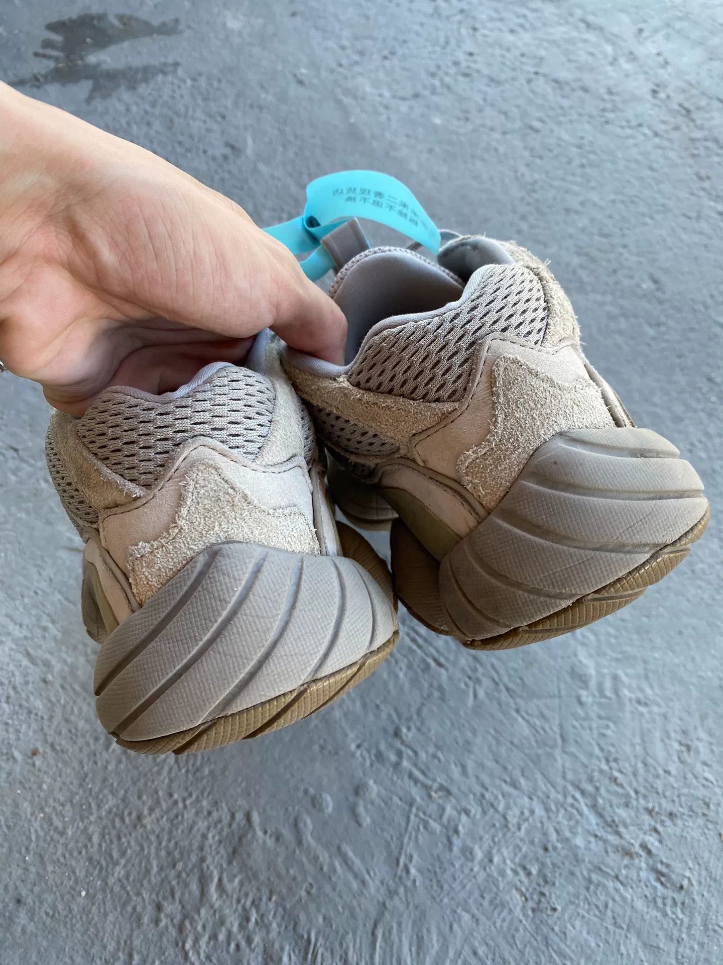 Adidas Adidas YEEZY500 Gray Lowtop Sneakers 40 Men Size US 7.5 / EU 40-41 - 4 Thumbnail