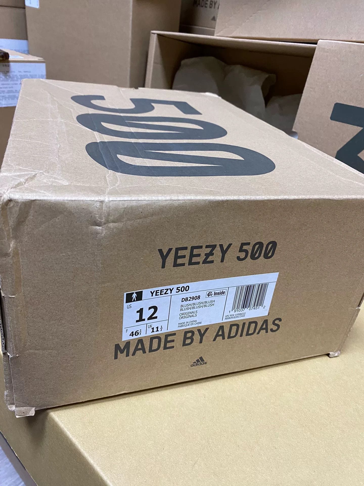 Yeezy Yeezy White Lowtop Sneakers 11.5 Men Size US 11.5 / EU 44-45 - 7 Thumbnail