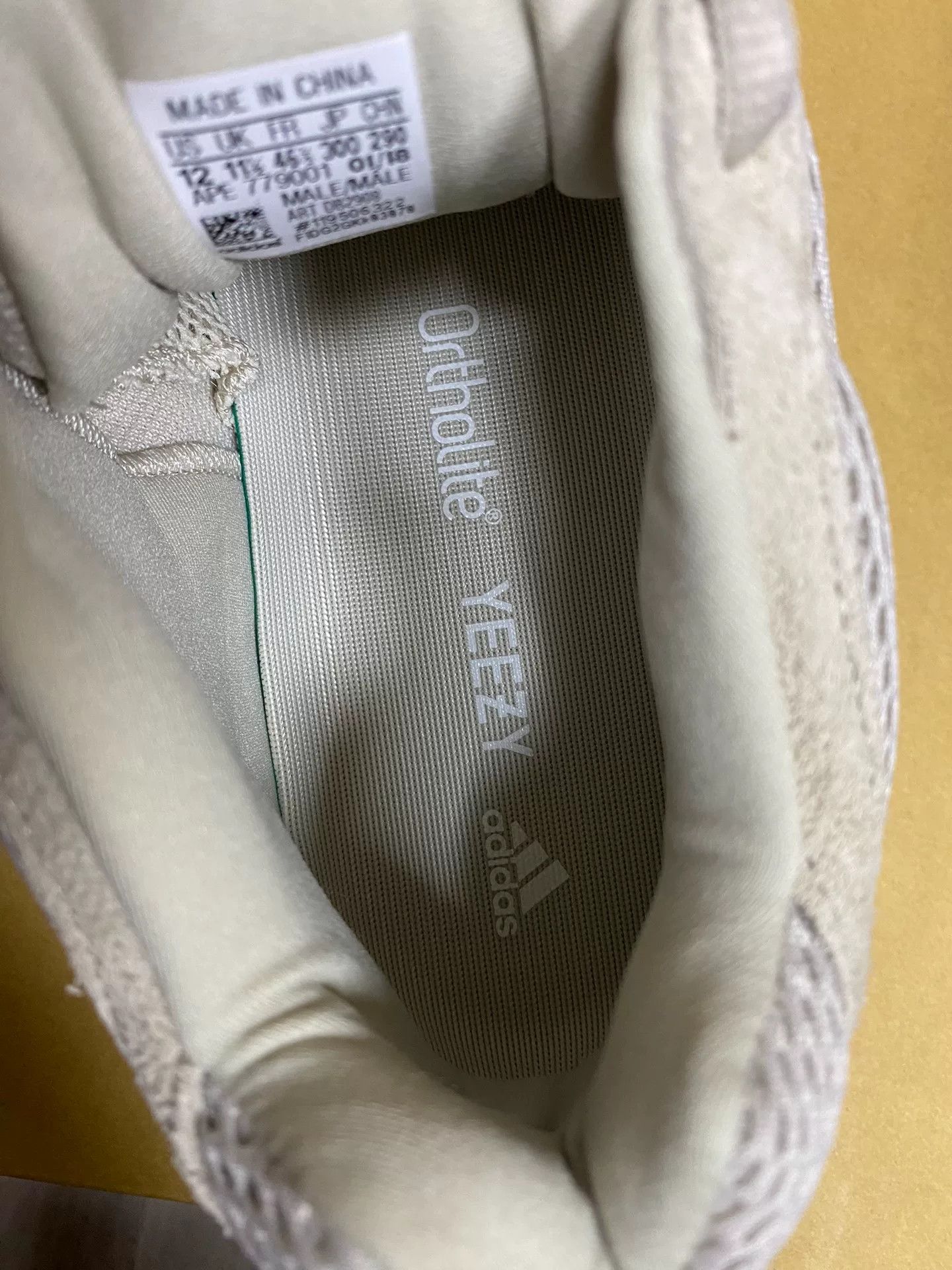 Yeezy Yeezy White Lowtop Sneakers 11.5 Men Size US 11.5 / EU 44-45 - 8 Thumbnail
