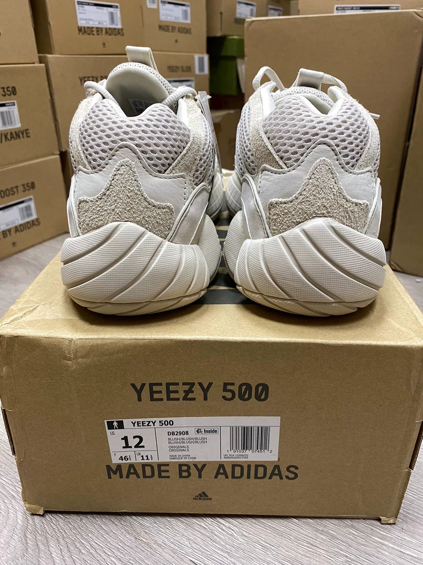 Yeezy Yeezy White Lowtop Sneakers 11.5 Men Size US 11.5 / EU 44-45 - 9 Thumbnail