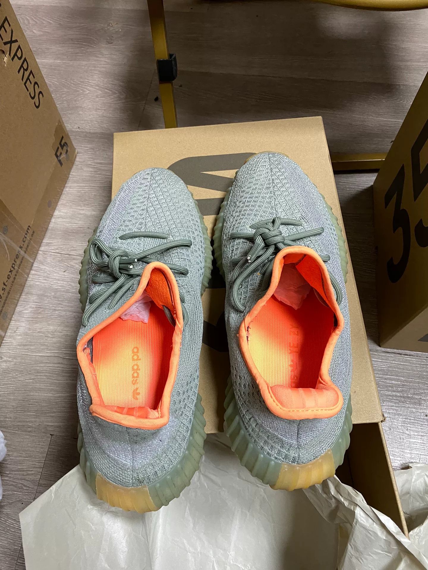 Yeezy Yeezy Lowtop Sneakers 9.5 Men Size US 9.5 / EU 42-43 - 2 Thumbnail