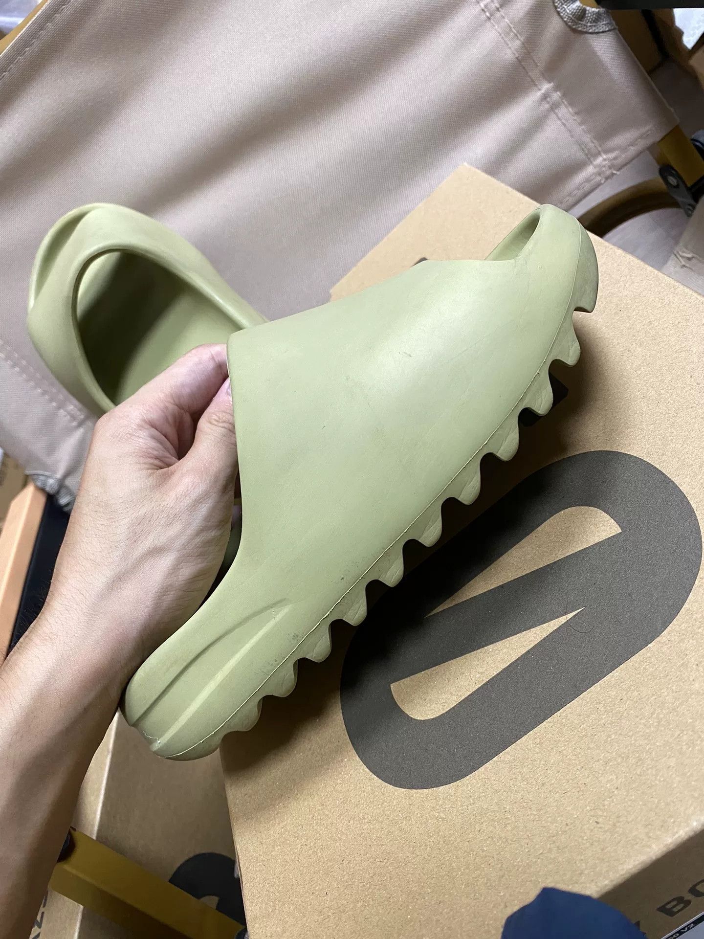 Yeezy Yeezy Green Lowtop Sneakers 36 Men Size US 5 / EU 37 - 7 Thumbnail