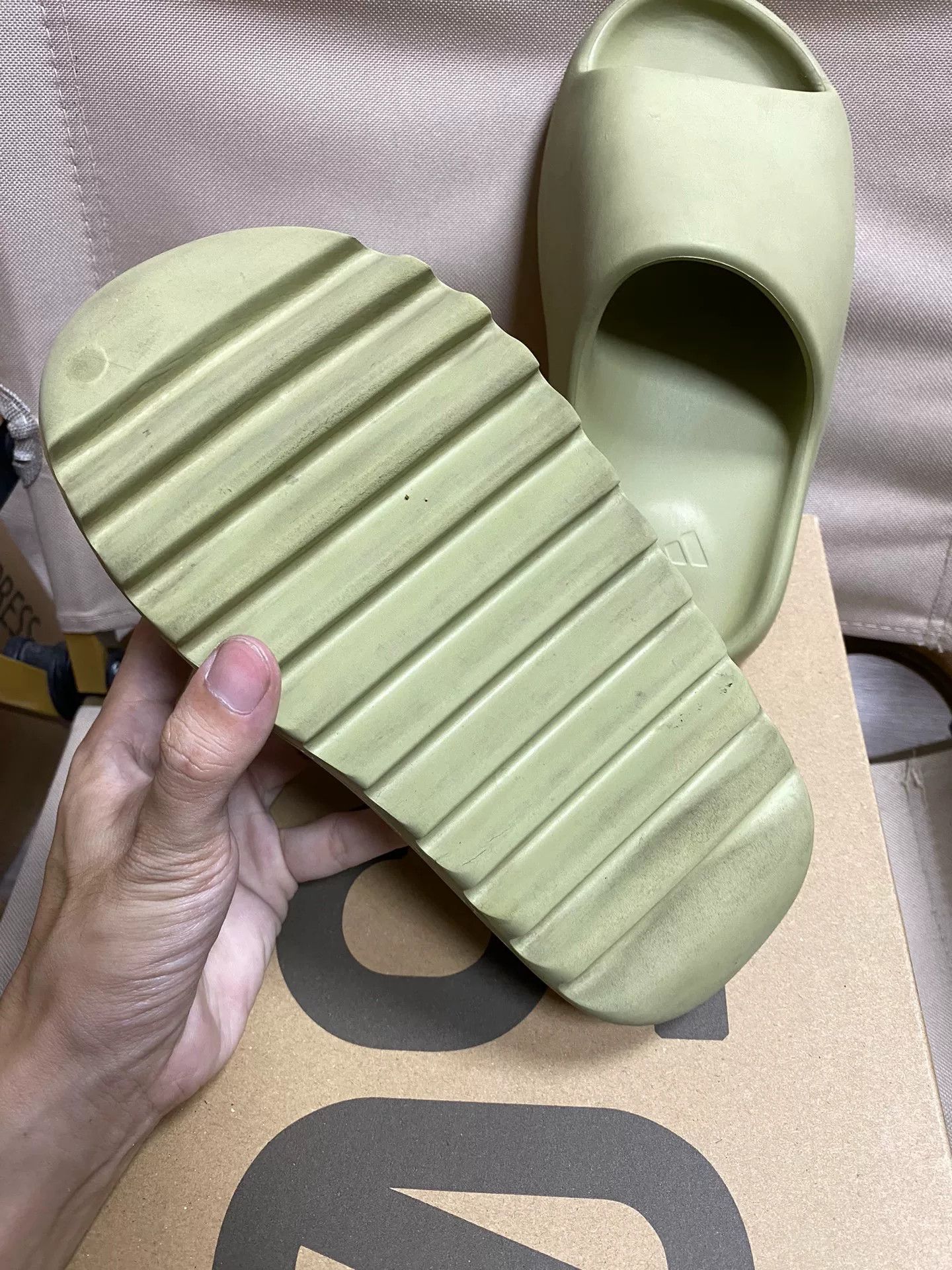Yeezy Yeezy Green Lowtop Sneakers 36 Men Size US 5 / EU 37 - 4 Thumbnail