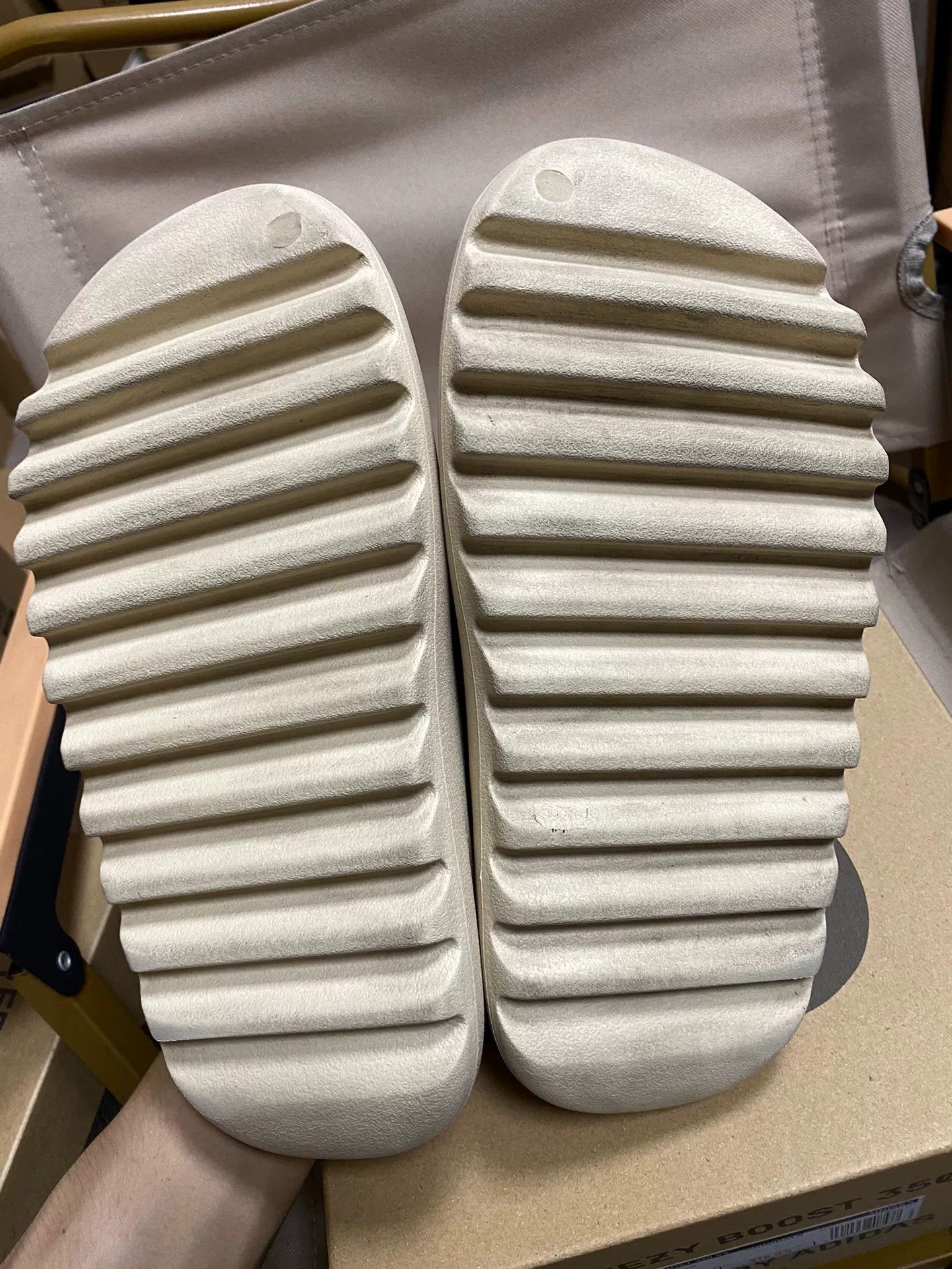 Yeezy Yeezy White Lowtop Sneakers 40 Men Size US 7.5 / EU 40-41 - 7 Thumbnail