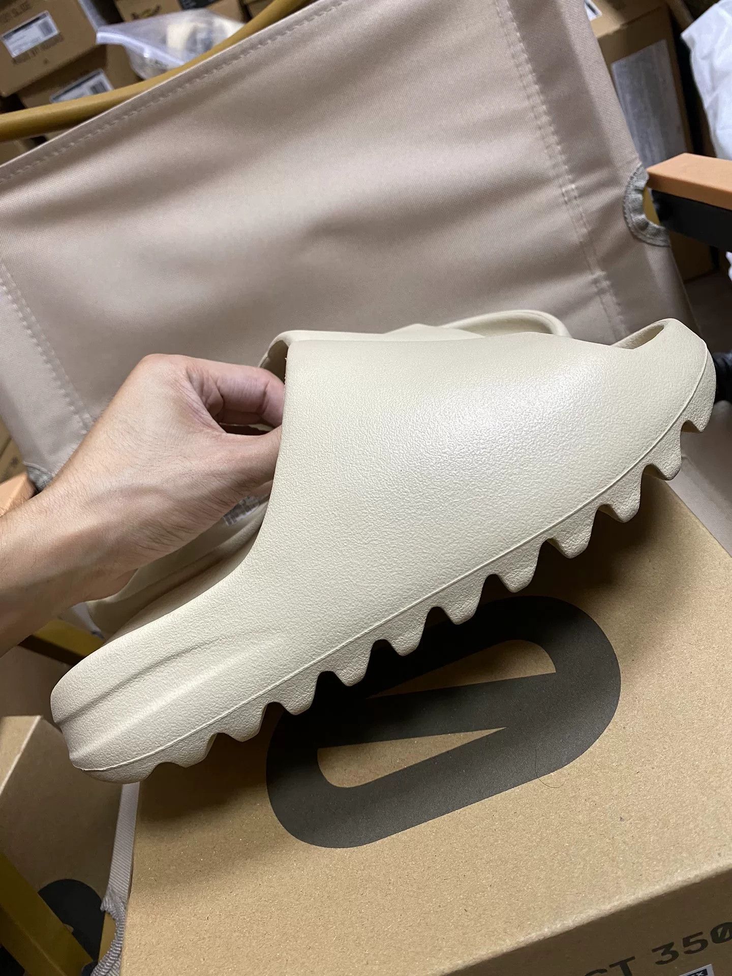Yeezy Yeezy White Lowtop Sneakers 40 Men Size US 7.5 / EU 40-41 - 5 Thumbnail