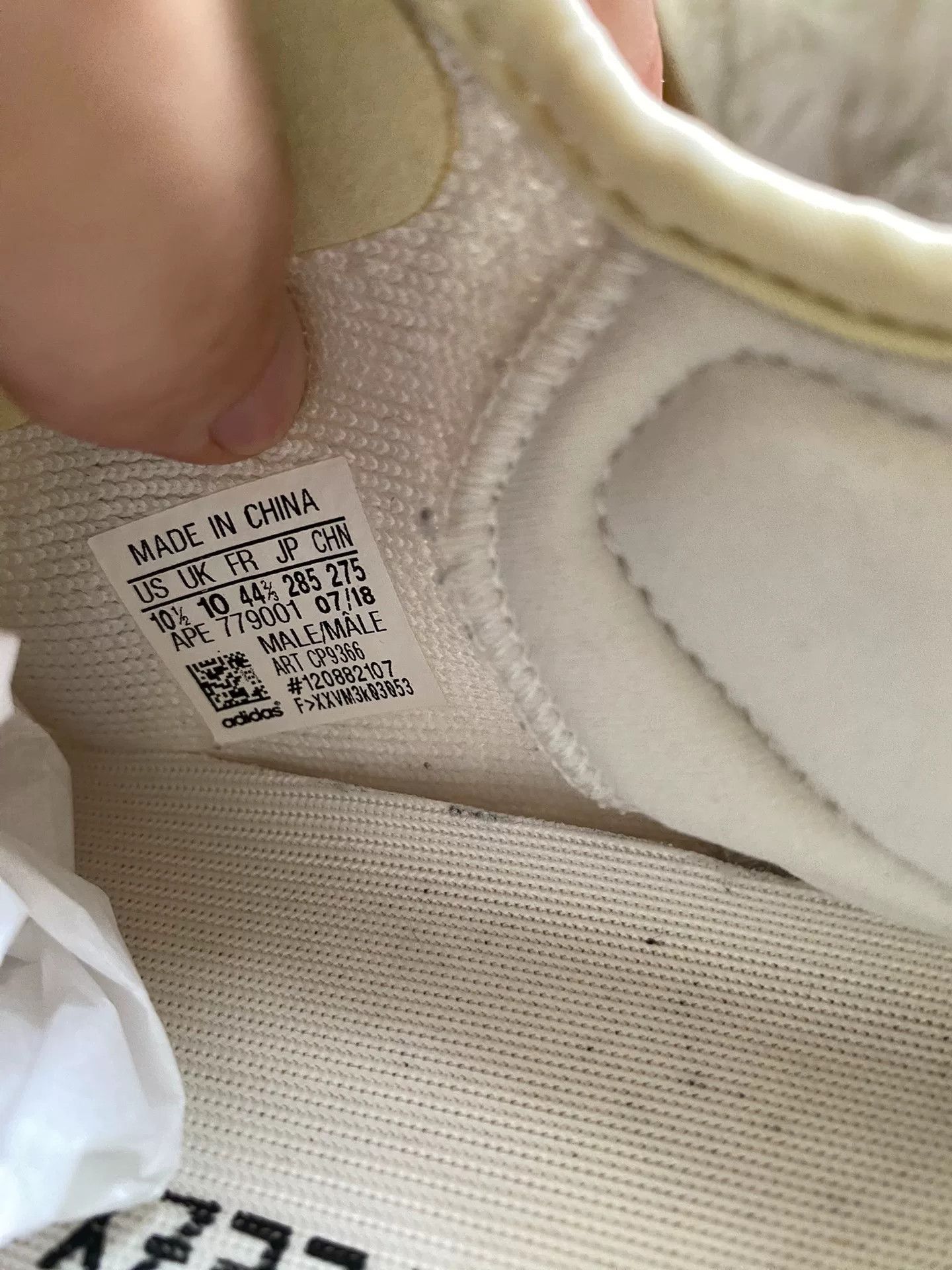 Adidas Adidas YEEZY350 White Lowtop Sneakers 10 Men Size US 10 / EU 43 - 7 Thumbnail