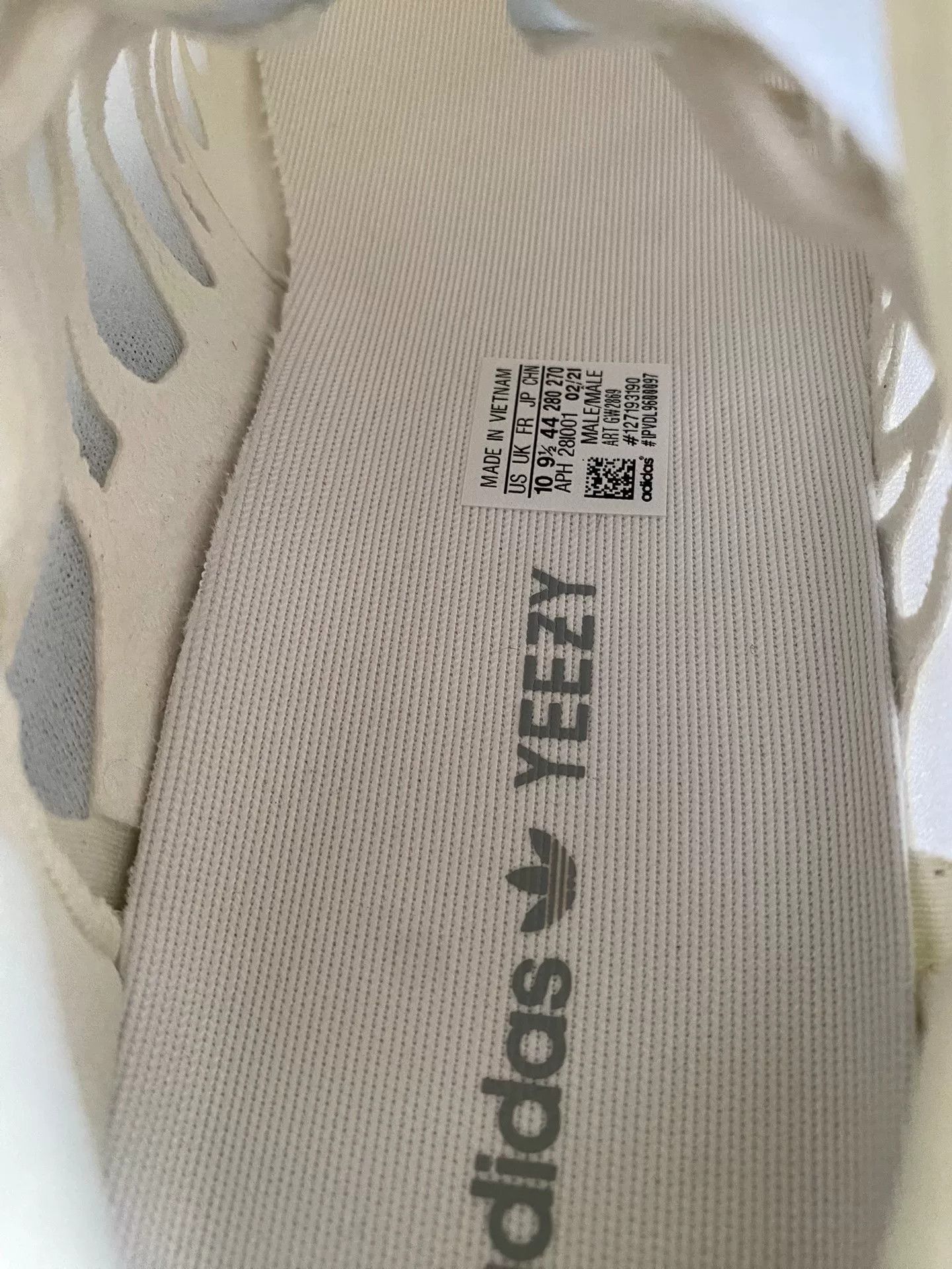 Adidas Adidas YEEZY350 Blue Lowtop Sneakers 9.5 Men Size US 9.5 / EU 42-43 - 6 Thumbnail