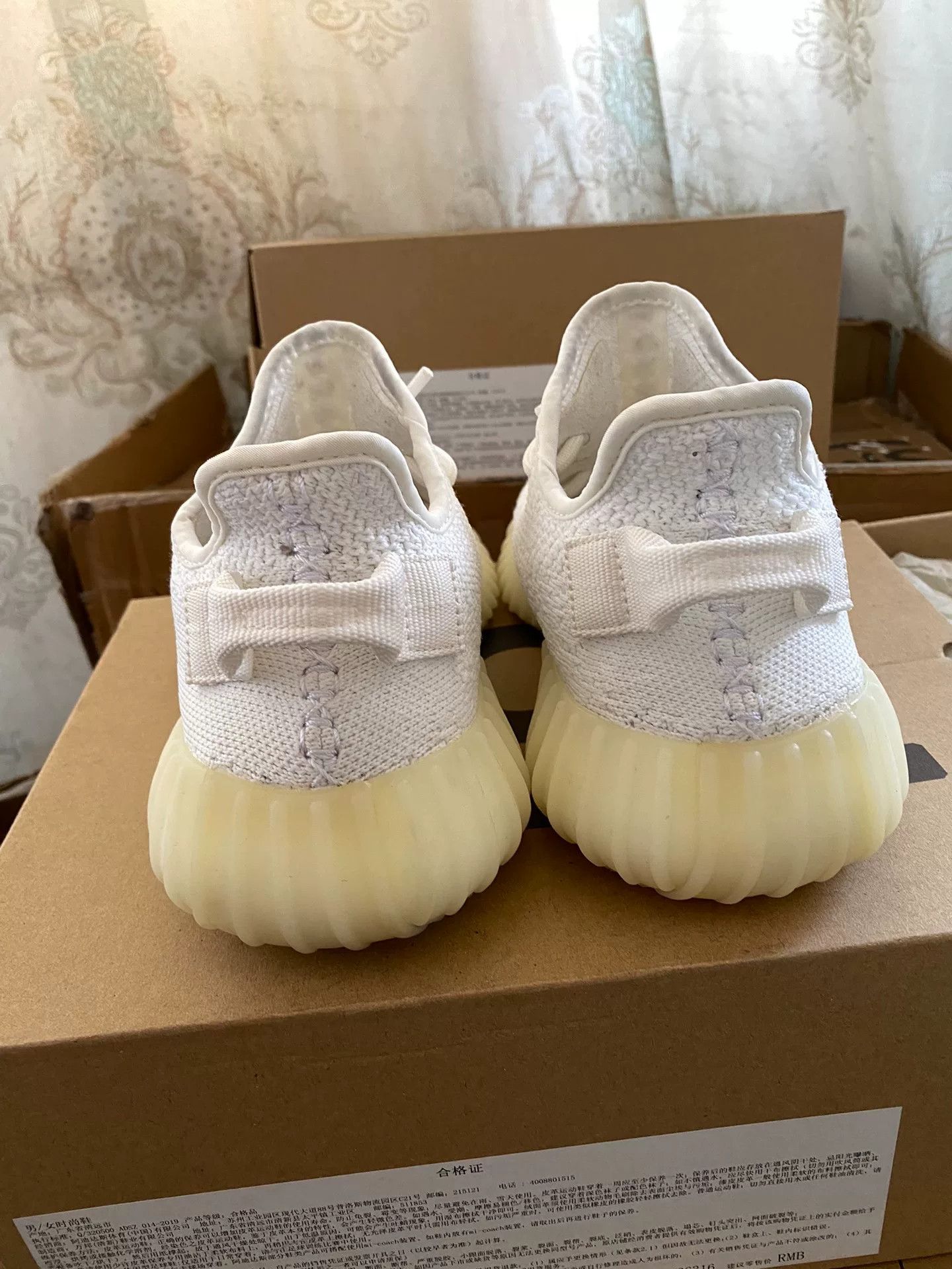 Adidas Adidas YEEZY350 White Lowtop Sneakers 36 Men Size US 5 / EU 37 - 7 Thumbnail