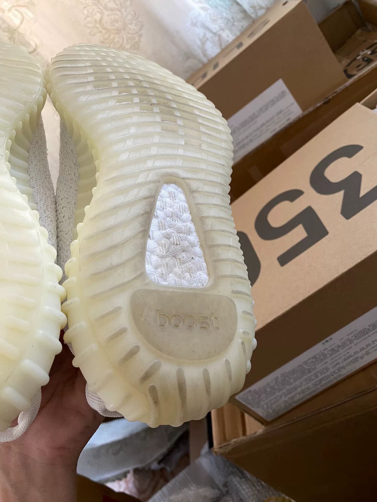 Adidas Adidas YEEZY350 White Lowtop Sneakers 36 Men Size US 5 / EU 37 - 6 Thumbnail