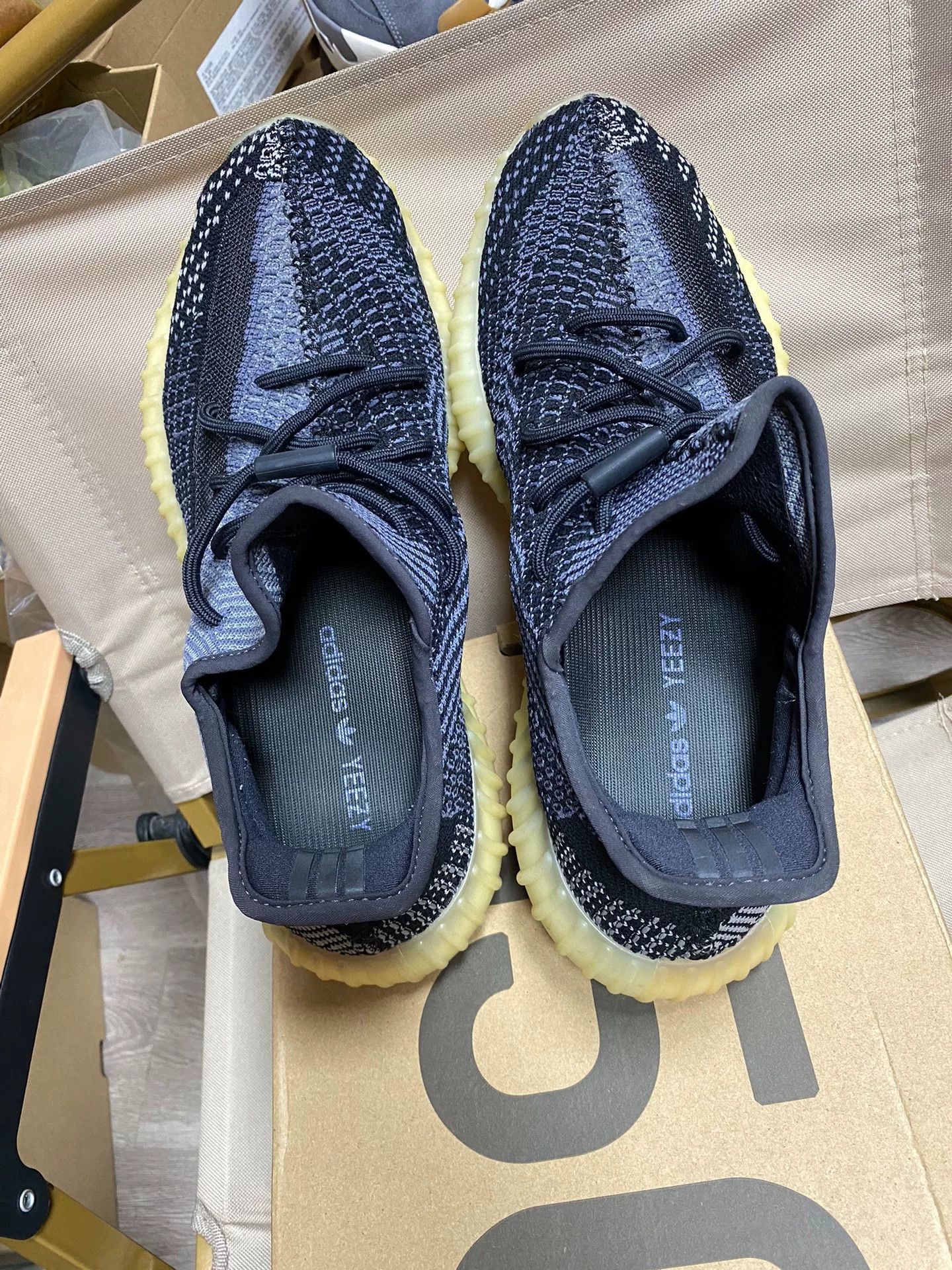 Adidas Adidas YEEZY350 Black Lowtop Sneakers 11 Men Size US 11 / EU 44 - 6 Thumbnail