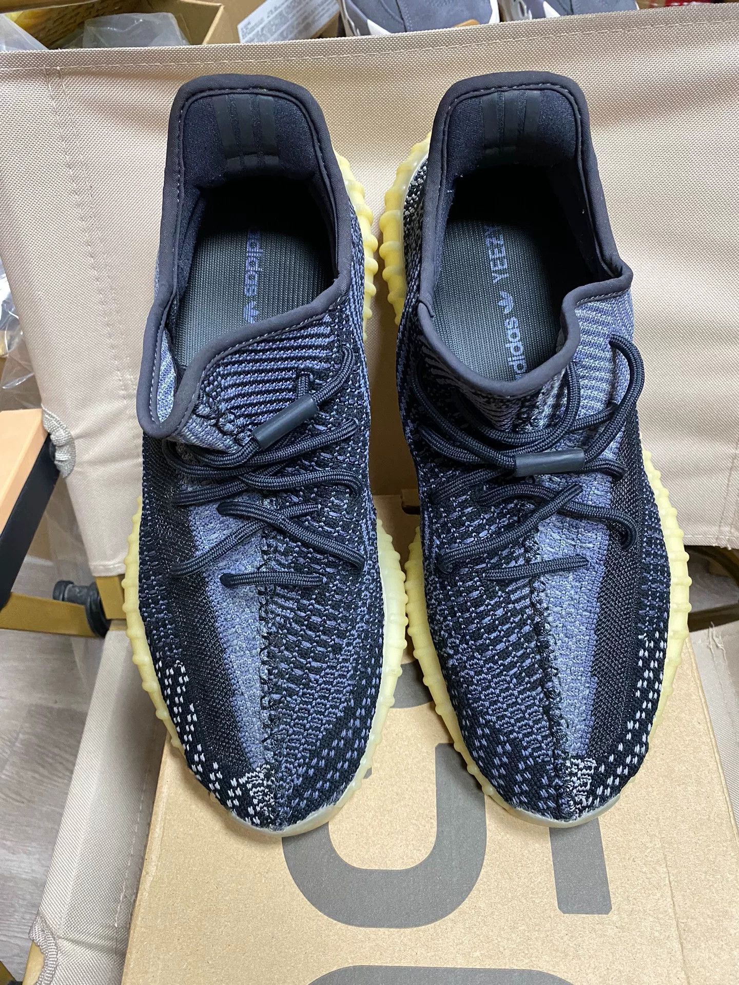Adidas Adidas YEEZY350 Black Lowtop Sneakers 11 Men Size US 11 / EU 44 - 5 Thumbnail