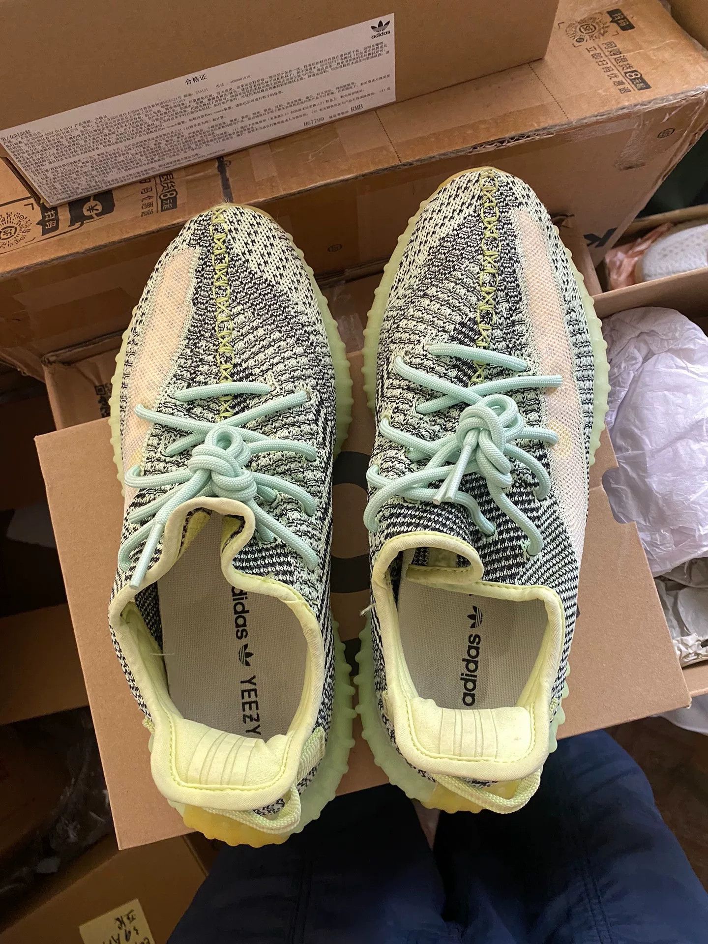 Adidas Adidas YEEZY350 Green Lowtop Sneakers 10 Men Size US 10 / EU 43 - 7 Thumbnail