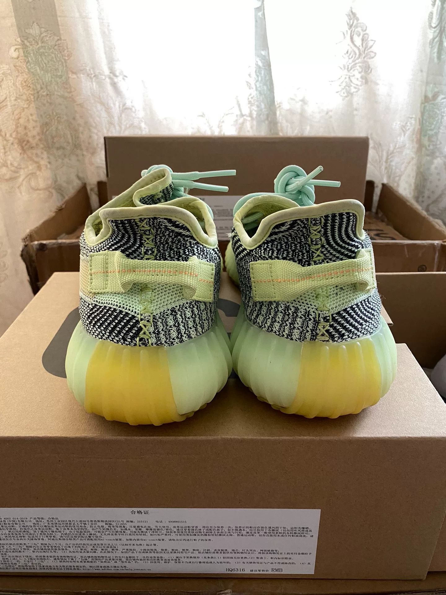 Adidas Adidas YEEZY350 Green Lowtop Sneakers 10 Men Size US 10 / EU 43 - 3 Thumbnail