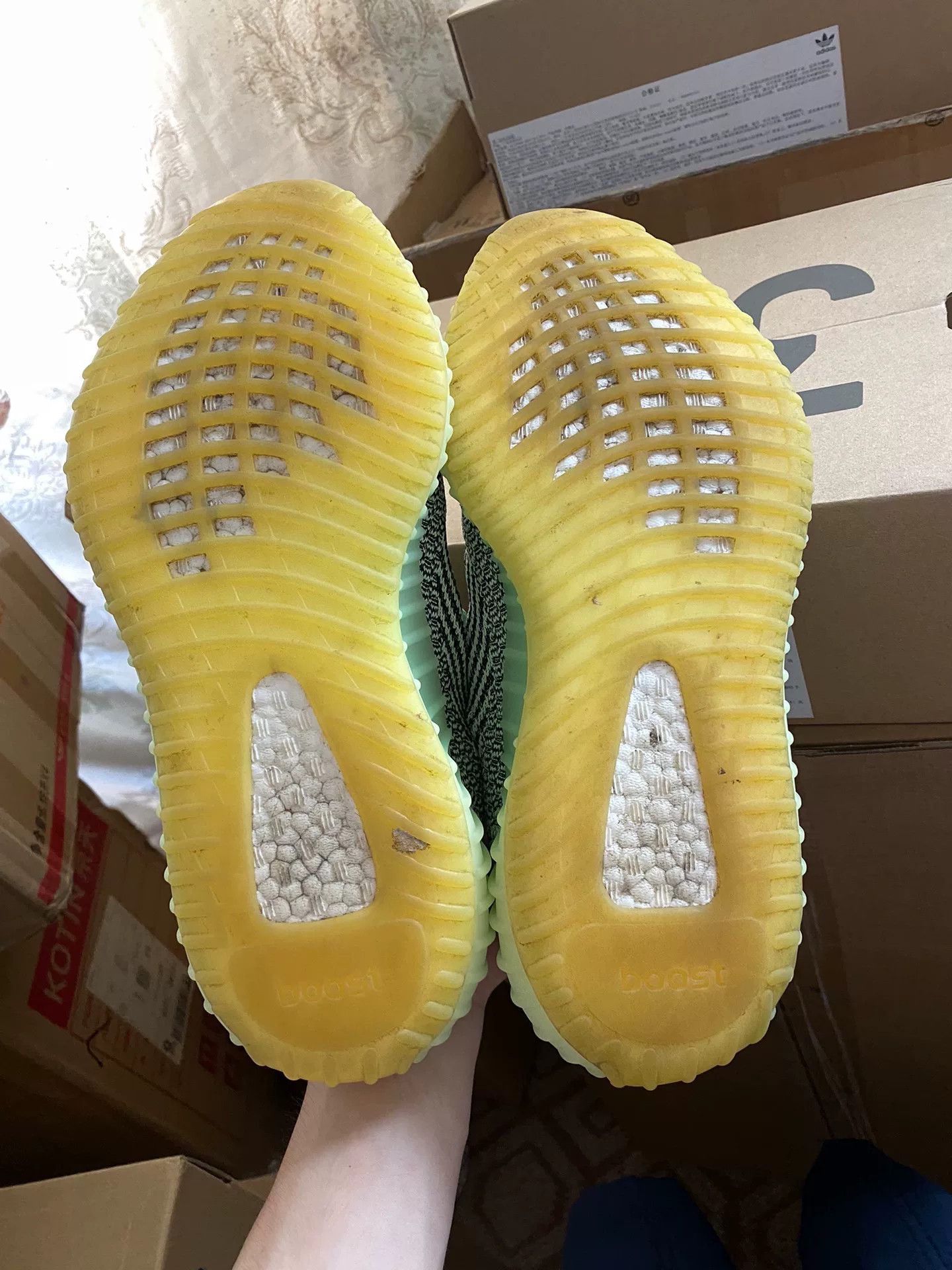 Adidas Adidas YEEZY350 Green Lowtop Sneakers 10 Men Size US 10 / EU 43 - 4 Thumbnail