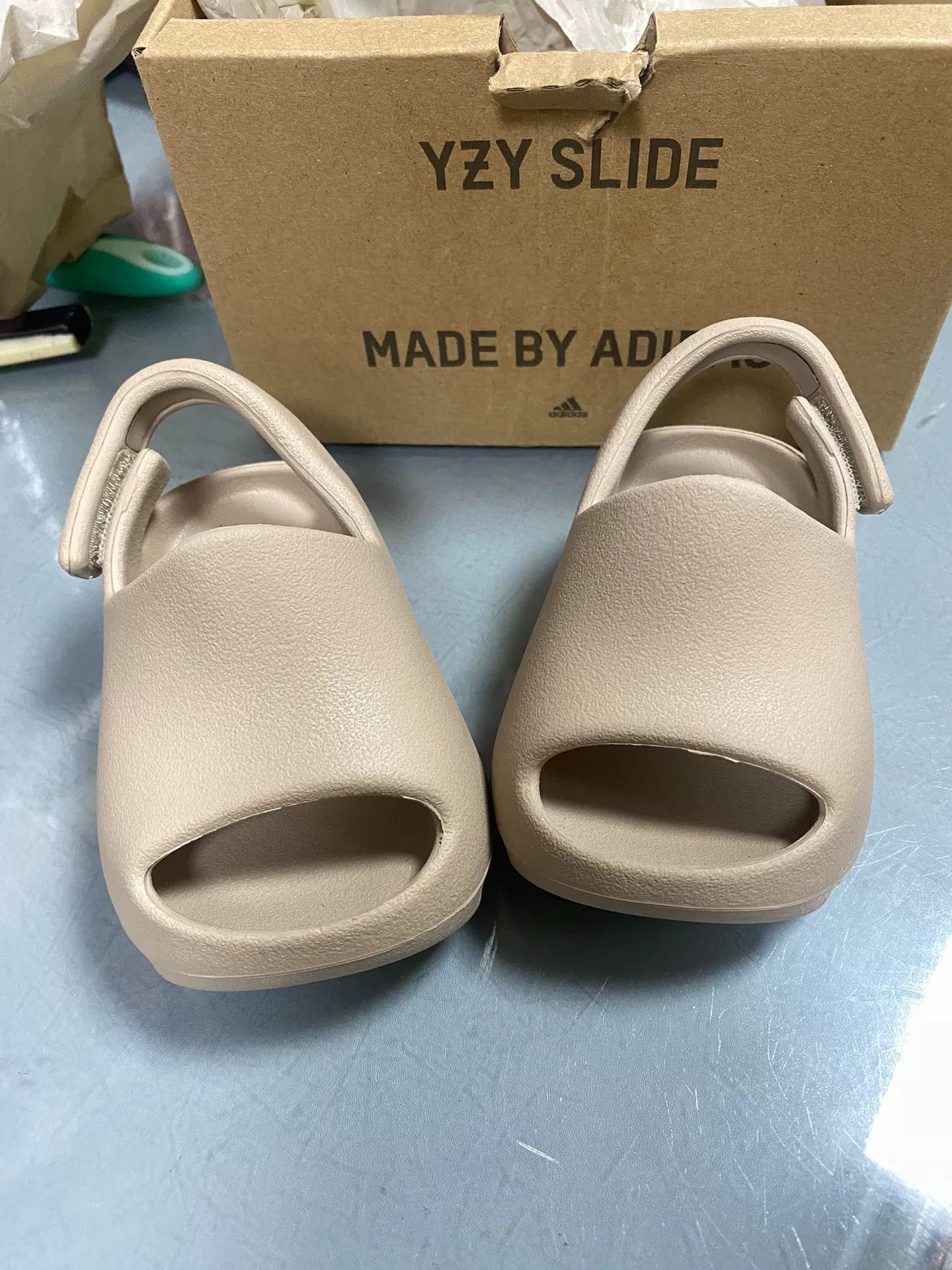 Yeezy Yeezy Brown Lowtop Sneakers 19 Men Size US 10 / EU 43 - 8 Thumbnail