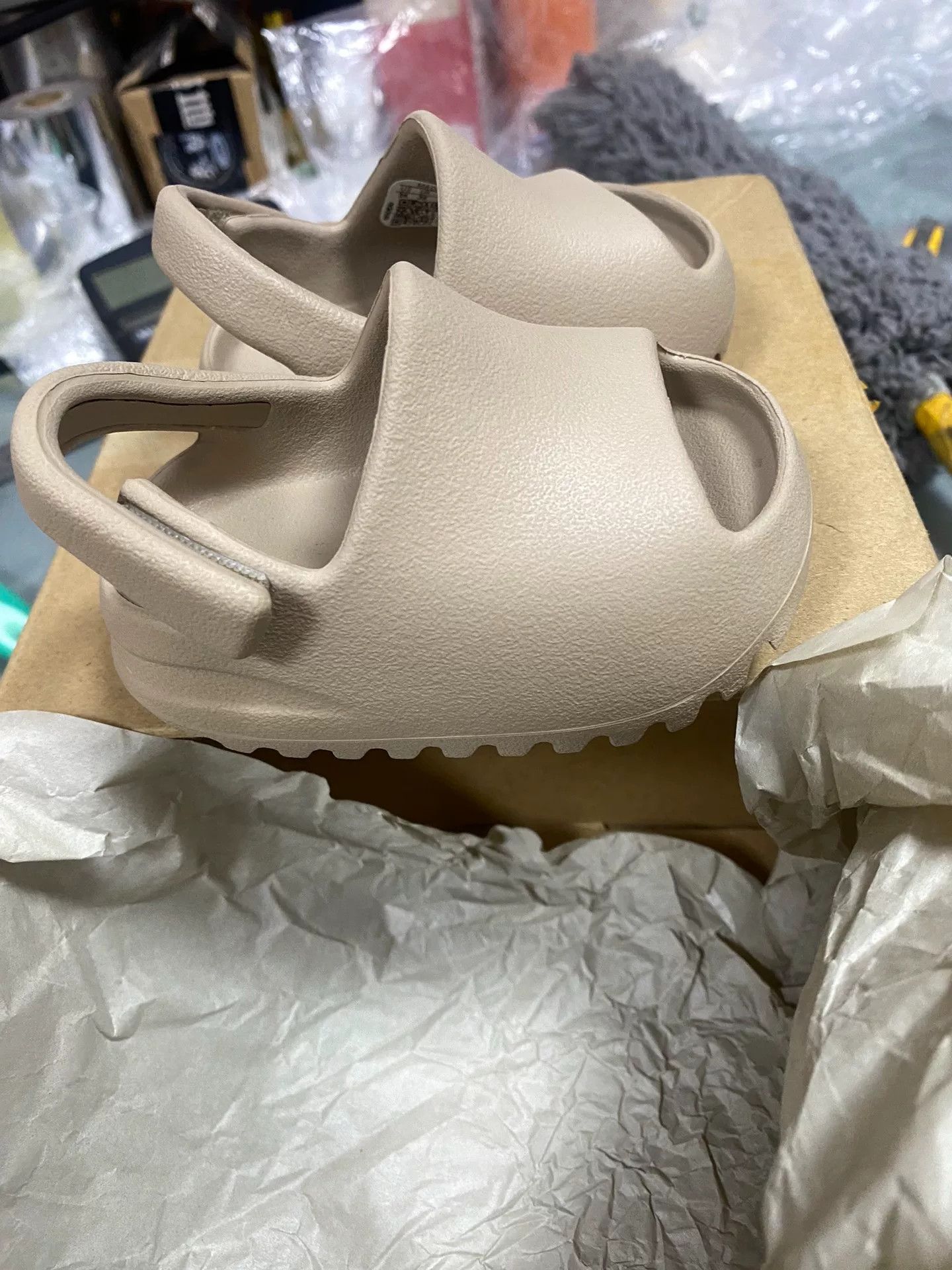 Yeezy Yeezy Brown Lowtop Sneakers 19 Men Size US 10 / EU 43 - 4 Thumbnail