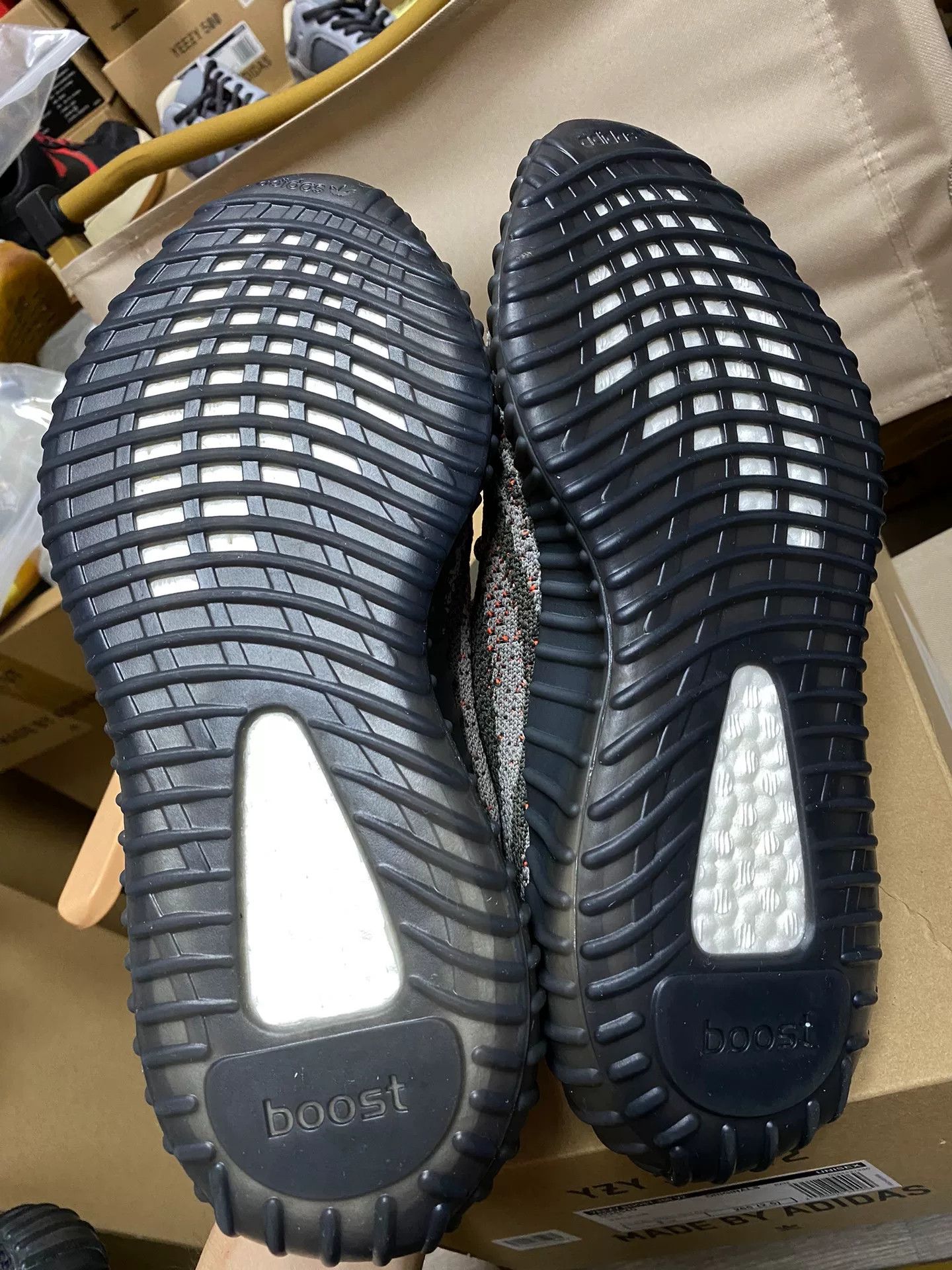 Adidas Adidas YEEZY350 Gray Lowtop Sneakers 42 Men Size US 9 / EU 42 - 5 Thumbnail