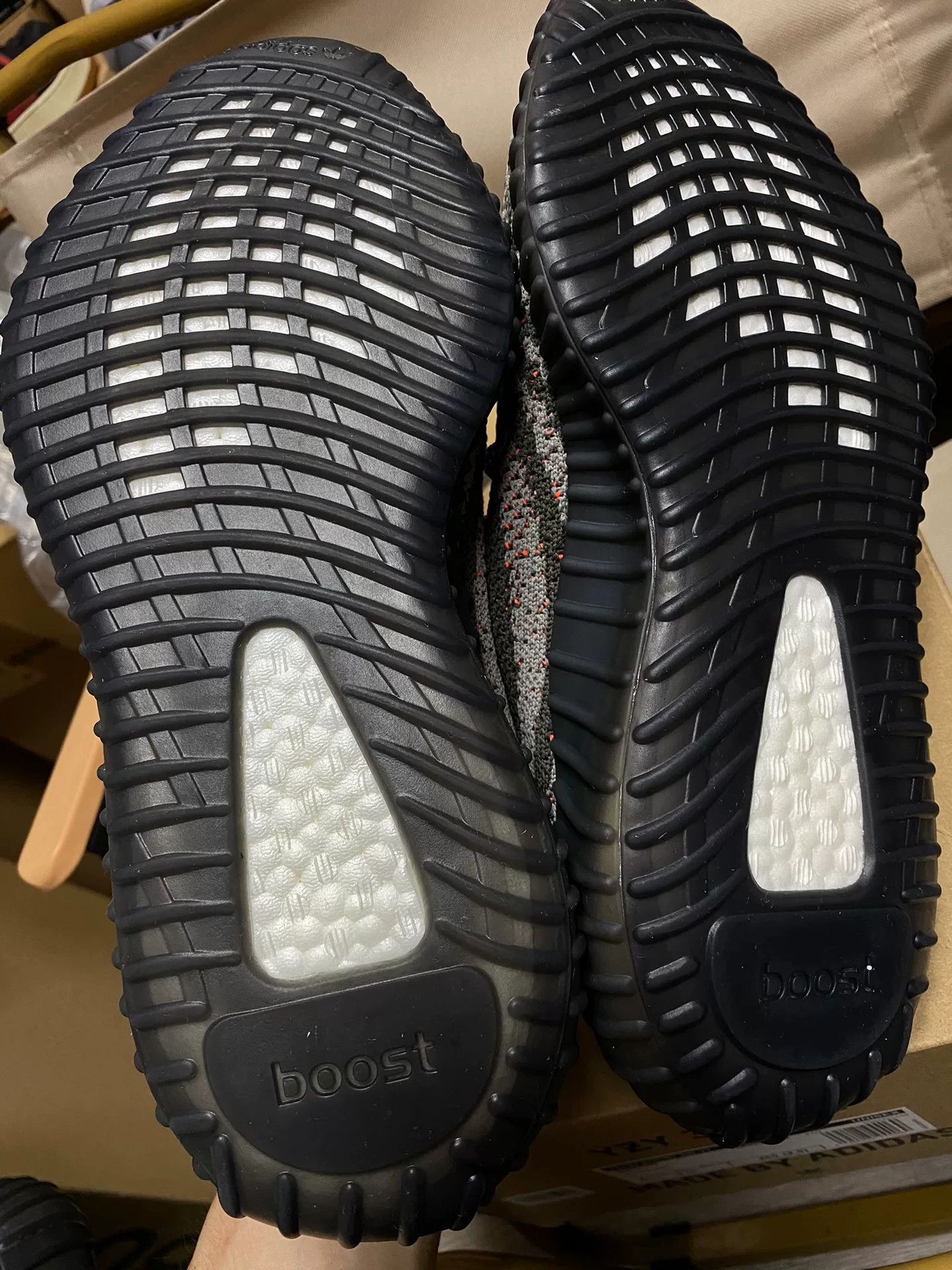 Adidas Adidas YEEZY350 Gray Lowtop Sneakers 42 Men Size US 9 / EU 42 - 7 Thumbnail