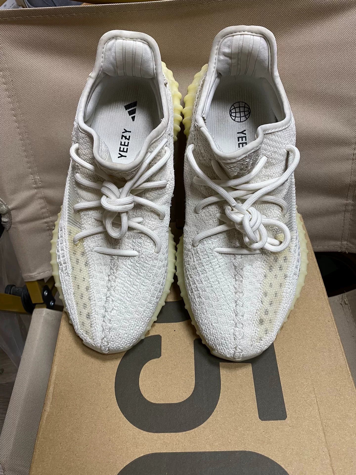 Adidas Adidas YEEZY350 White Lowtop Sneakers 35 Men Size US 5 / EU 37 - 6 Thumbnail