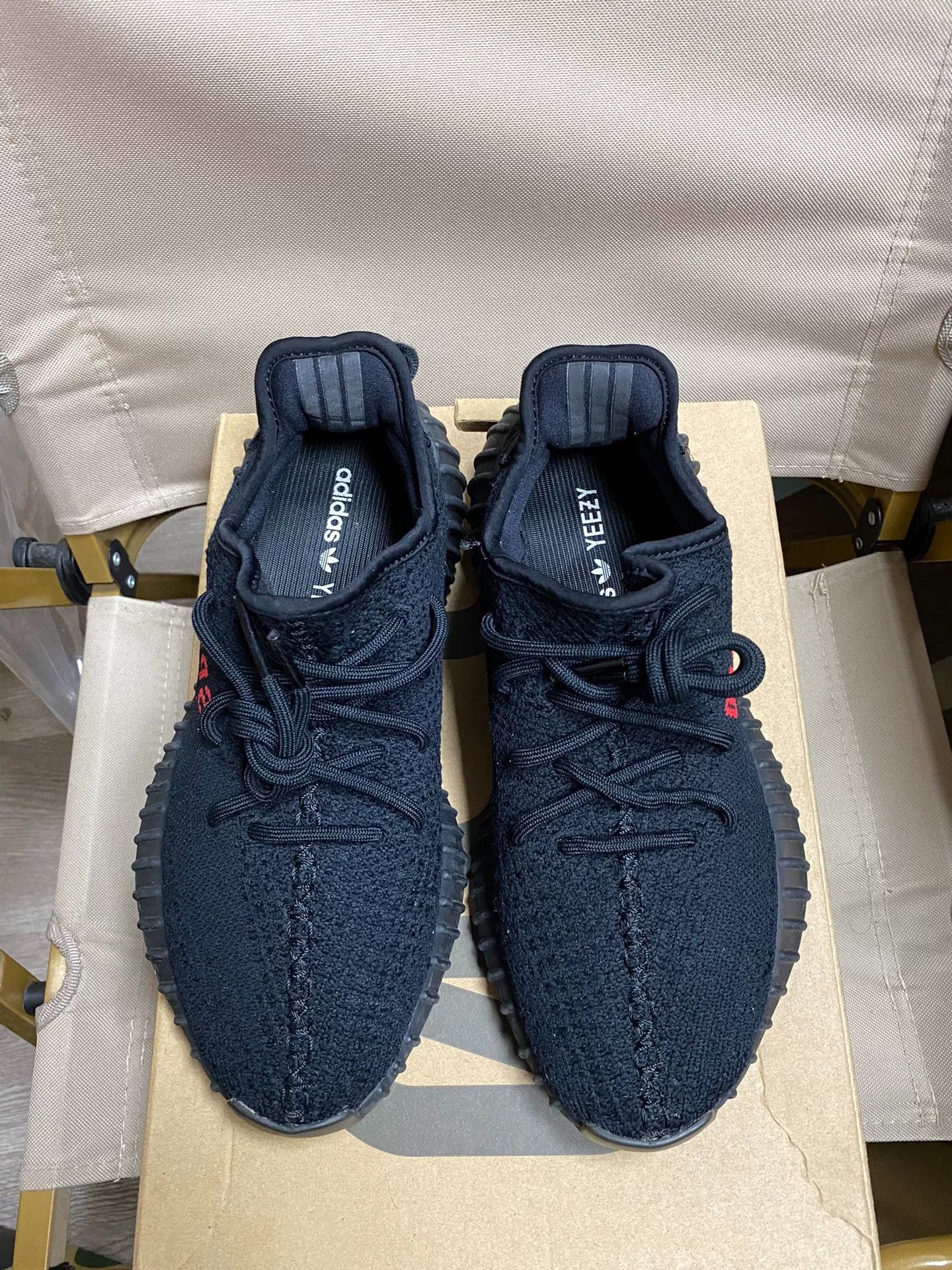 Adidas Adidas YEEZY350 Black Lowtop Sneakers 40 Men Size US 7.5 / EU 40-41 - 3 Thumbnail