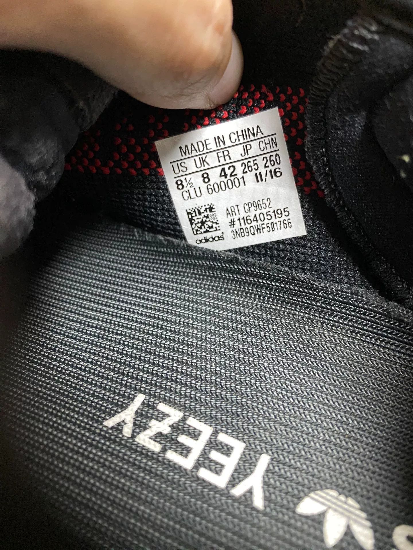 Yeezy Yeezy Black Lowtop Sneakers 42 Men Size US 9 / EU 42 - 5 Thumbnail
