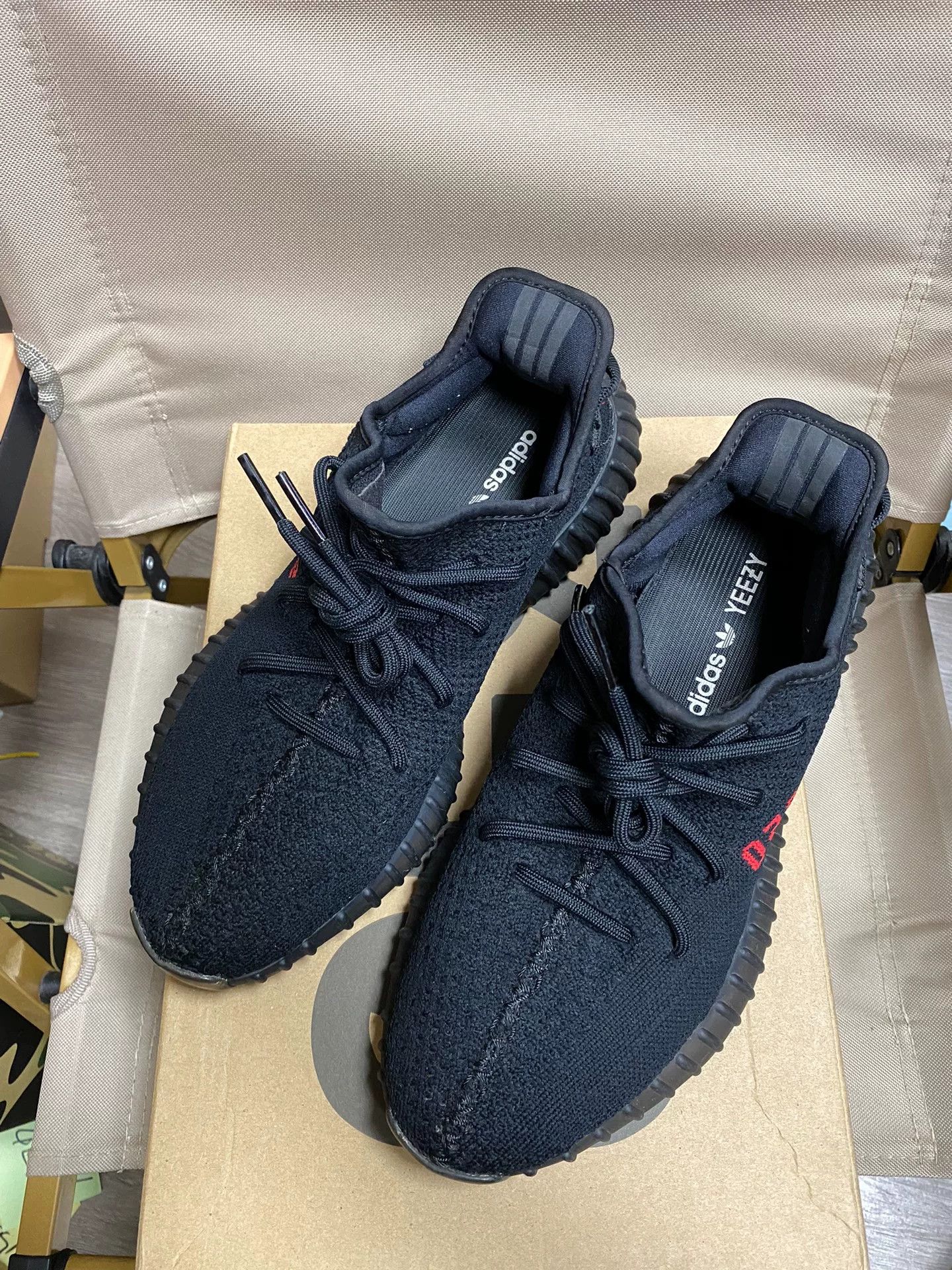 Yeezy Yeezy Black Lowtop Sneakers 42 Men Size US 9 / EU 42 - 6 Thumbnail