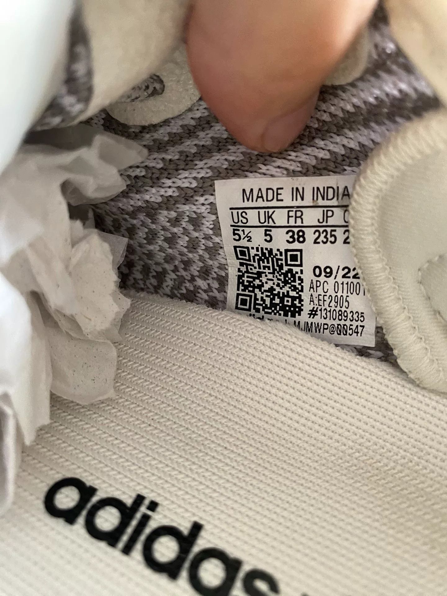 Adidas Adidas YEEZY350 White Lowtop Sneakers 38 Men Size US 6 / EU 39 - 6 Thumbnail