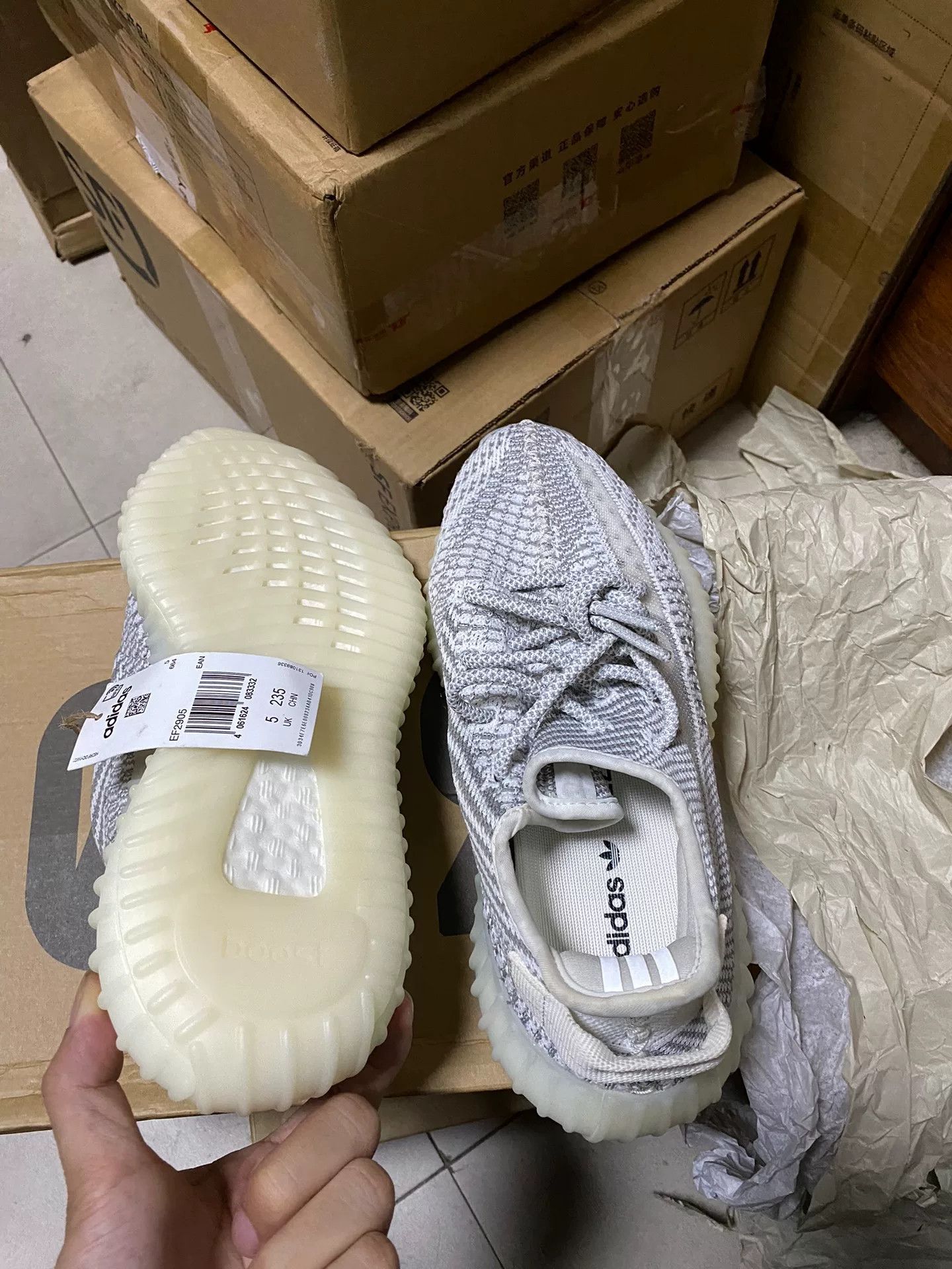 Adidas Adidas YEEZY350 White Lowtop Sneakers 38 Men Size US 6 / EU 39 - 8 Thumbnail