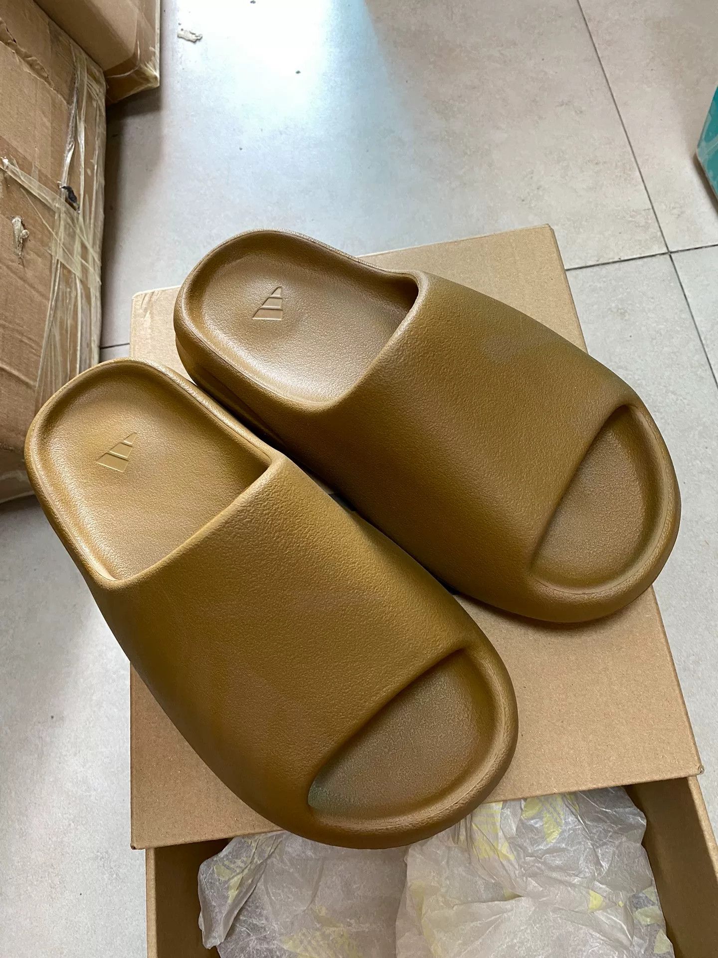 Yeezy Yeezy Lowtop Sneakers 38 Men Size US 6 / EU 39 - 5 Thumbnail