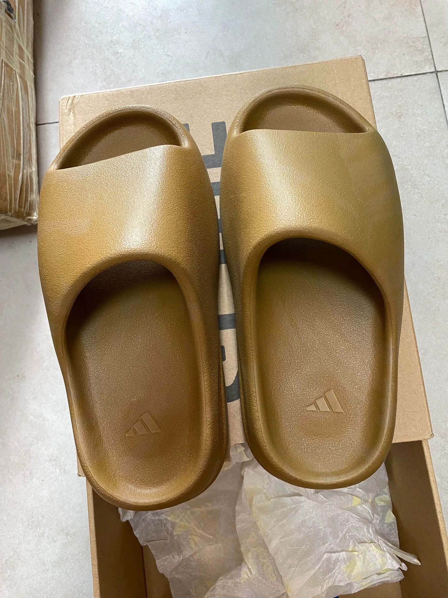Yeezy Yeezy Lowtop Sneakers 38 Men Size US 6 / EU 39 - 2 Thumbnail